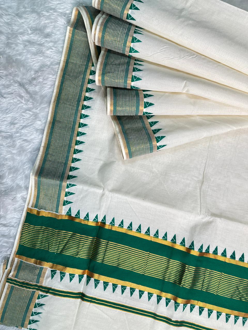 Traditional Set Saree with Green Triangle Pattern