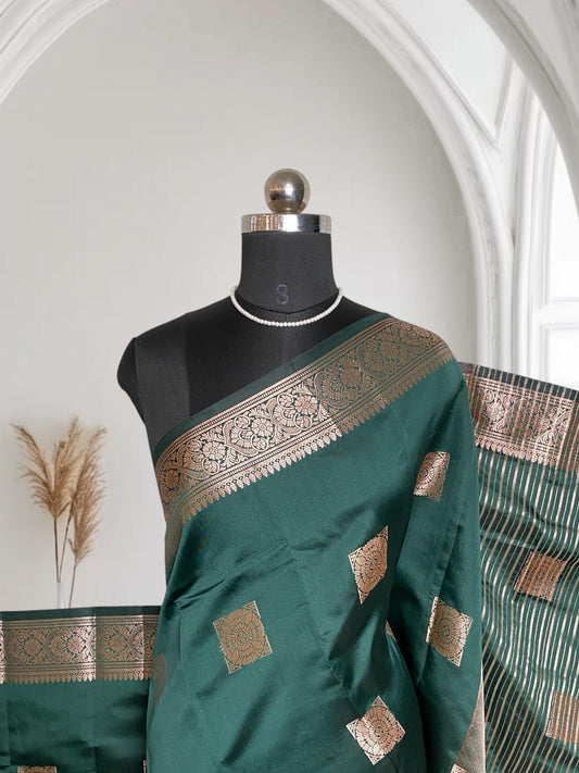 Seetha Soft Silk Sareewith Square Design Dark Green