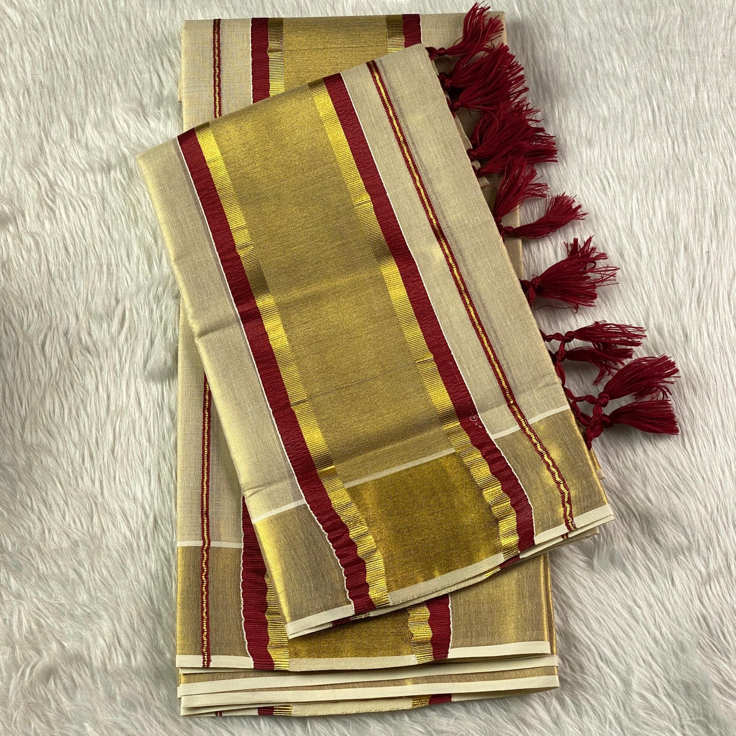 Thiruvathira Golden Set Mund with Maroon Border