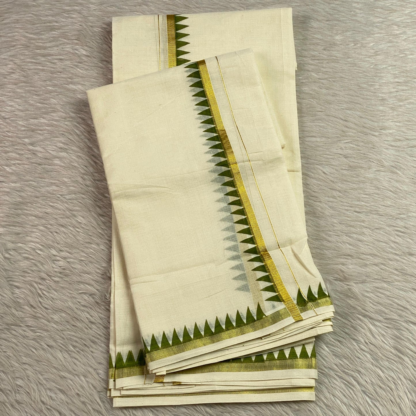 Thriketta Gold Edged Green Kara Temple Pattern Set Mundu (Dress Code)