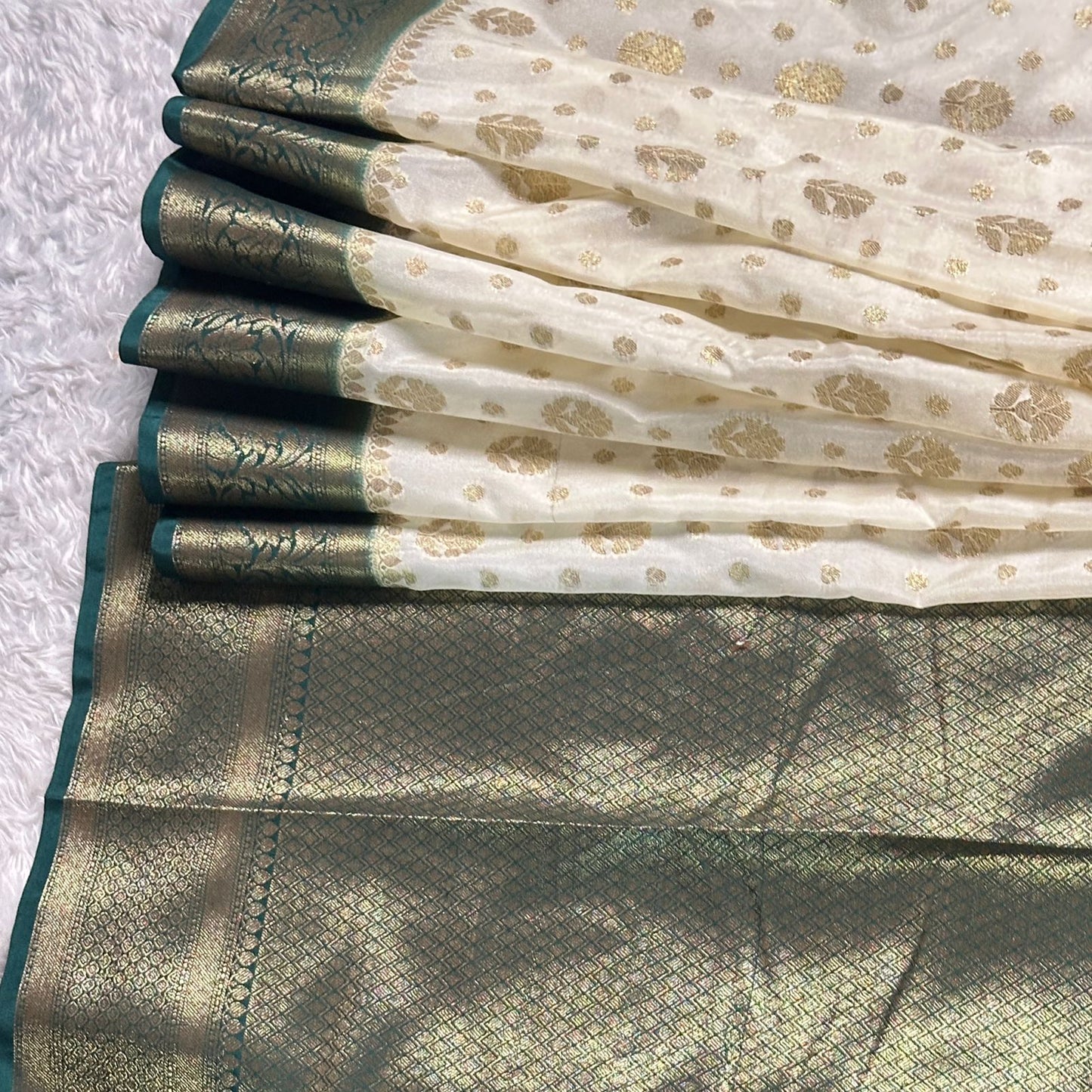 Georgette Banarasi Butti Party Wear Saree Green