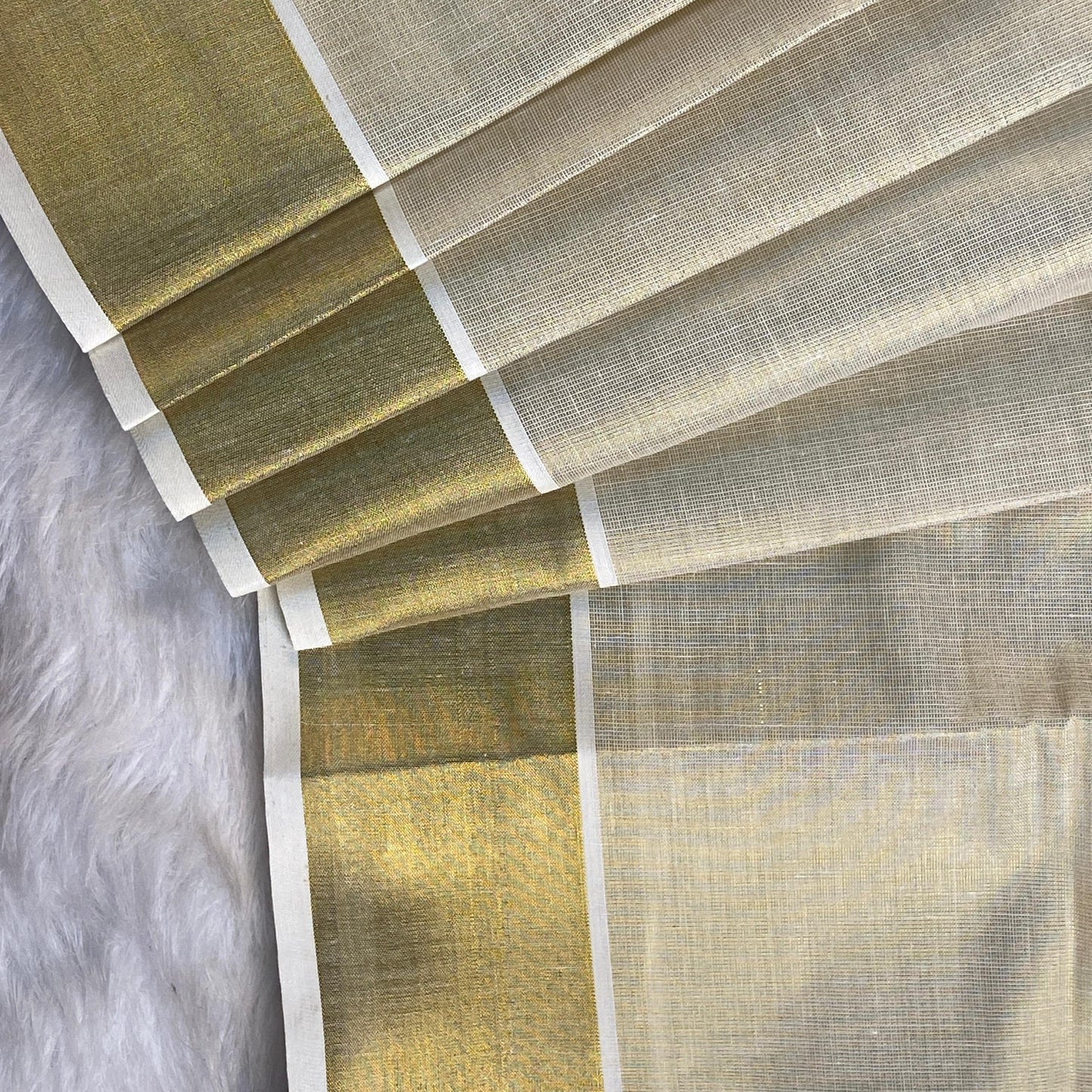 Traditional Tissue Gold Kerala Saree
