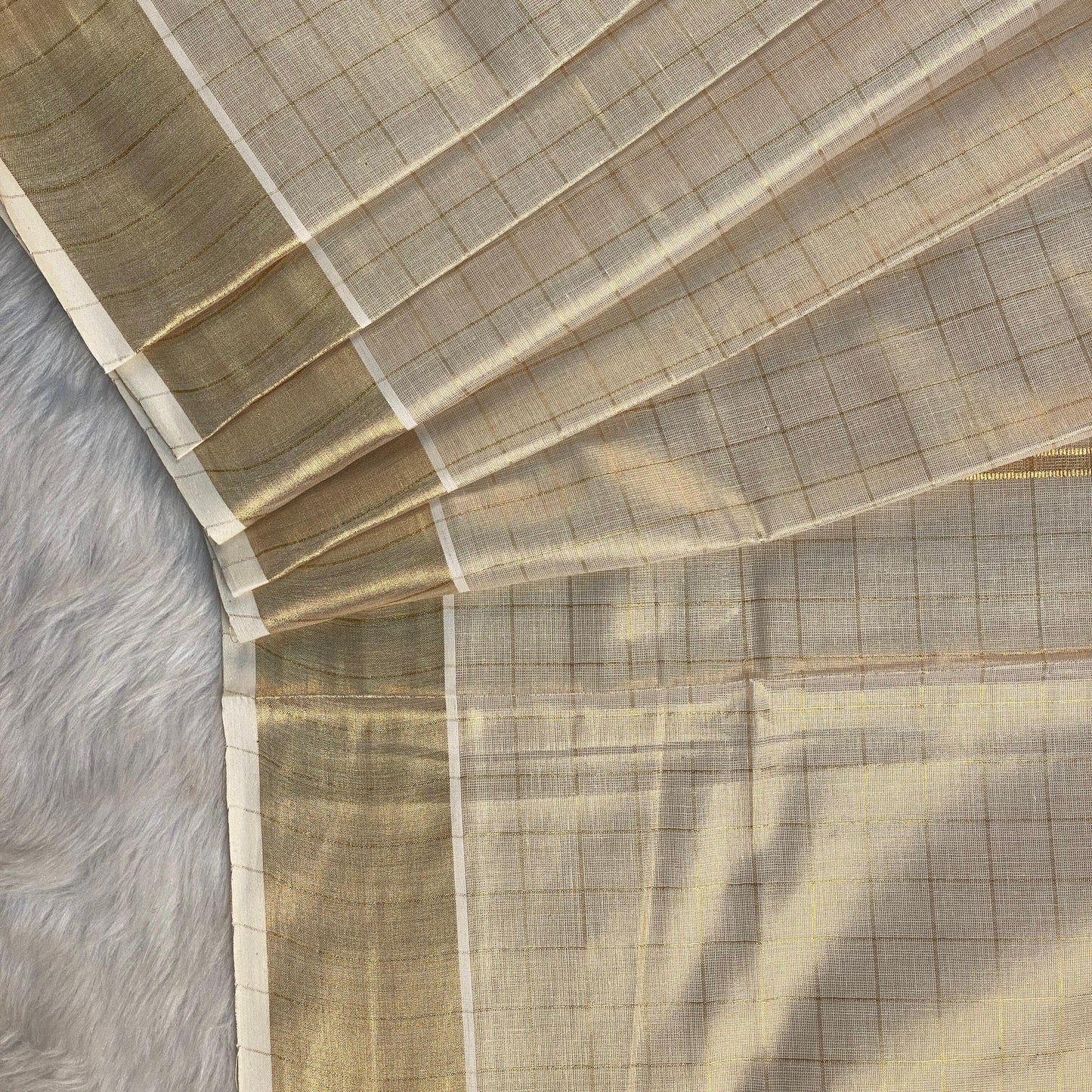Traditional Tissue Gold Kerala Saree with Checks
