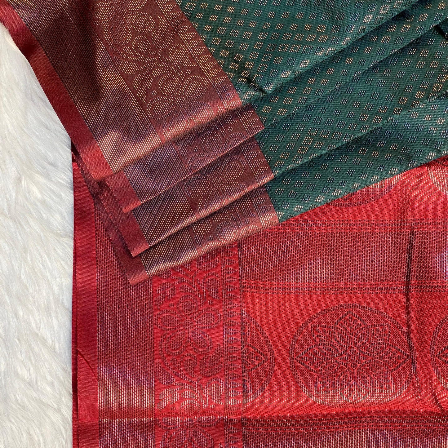 Maaya Semi Silk Saree with Diamond Pattern Butta Work Green
