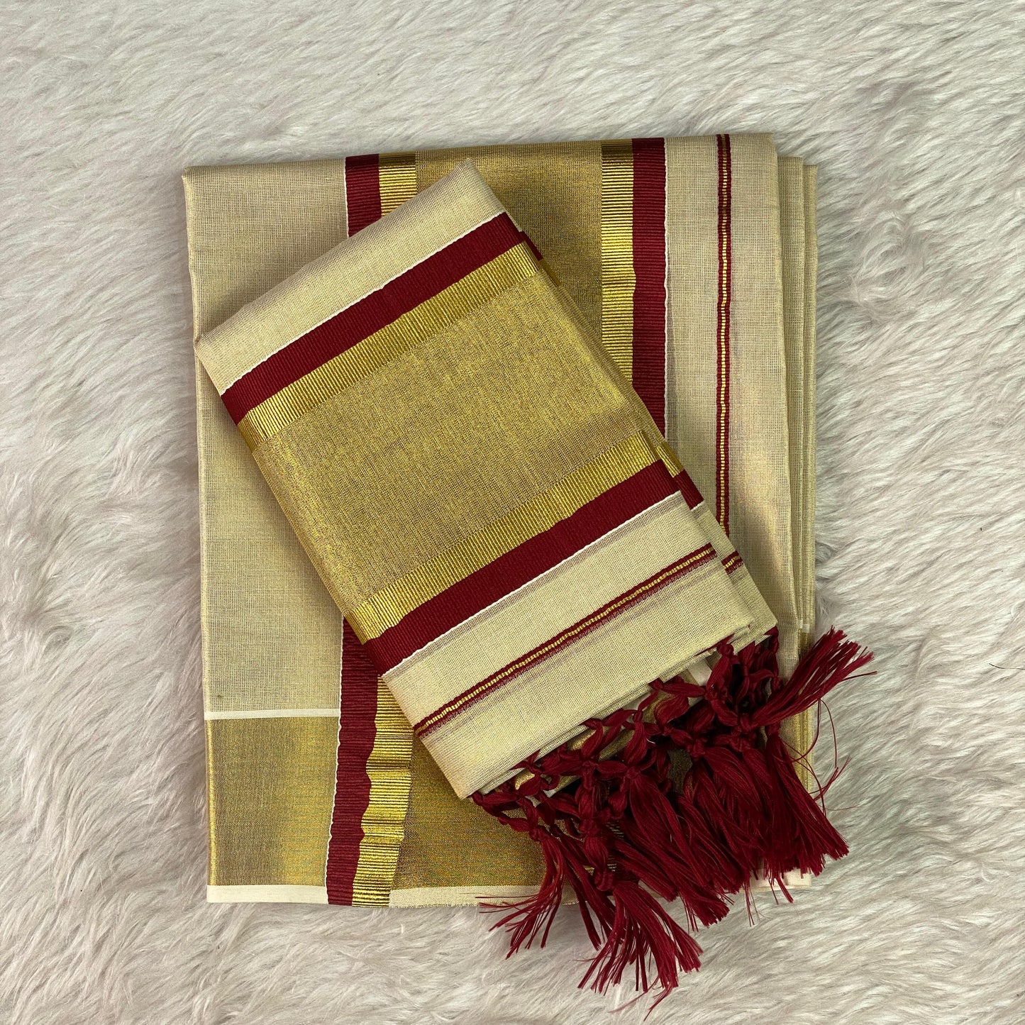 Thiruvathira Traditional Temple Set Mundu with Large Border Maroon