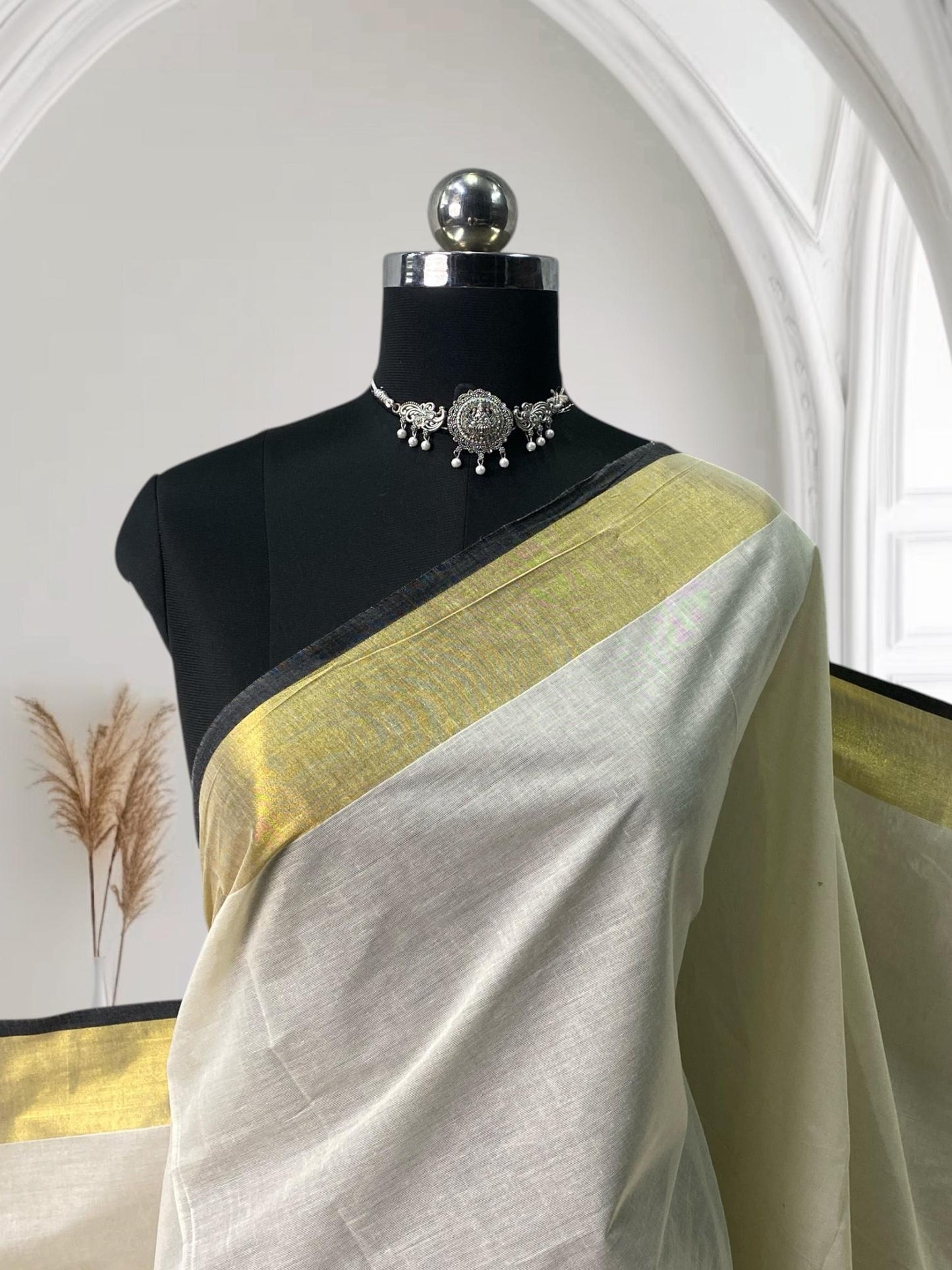 Kerala Saree with Golden and Black Line Border