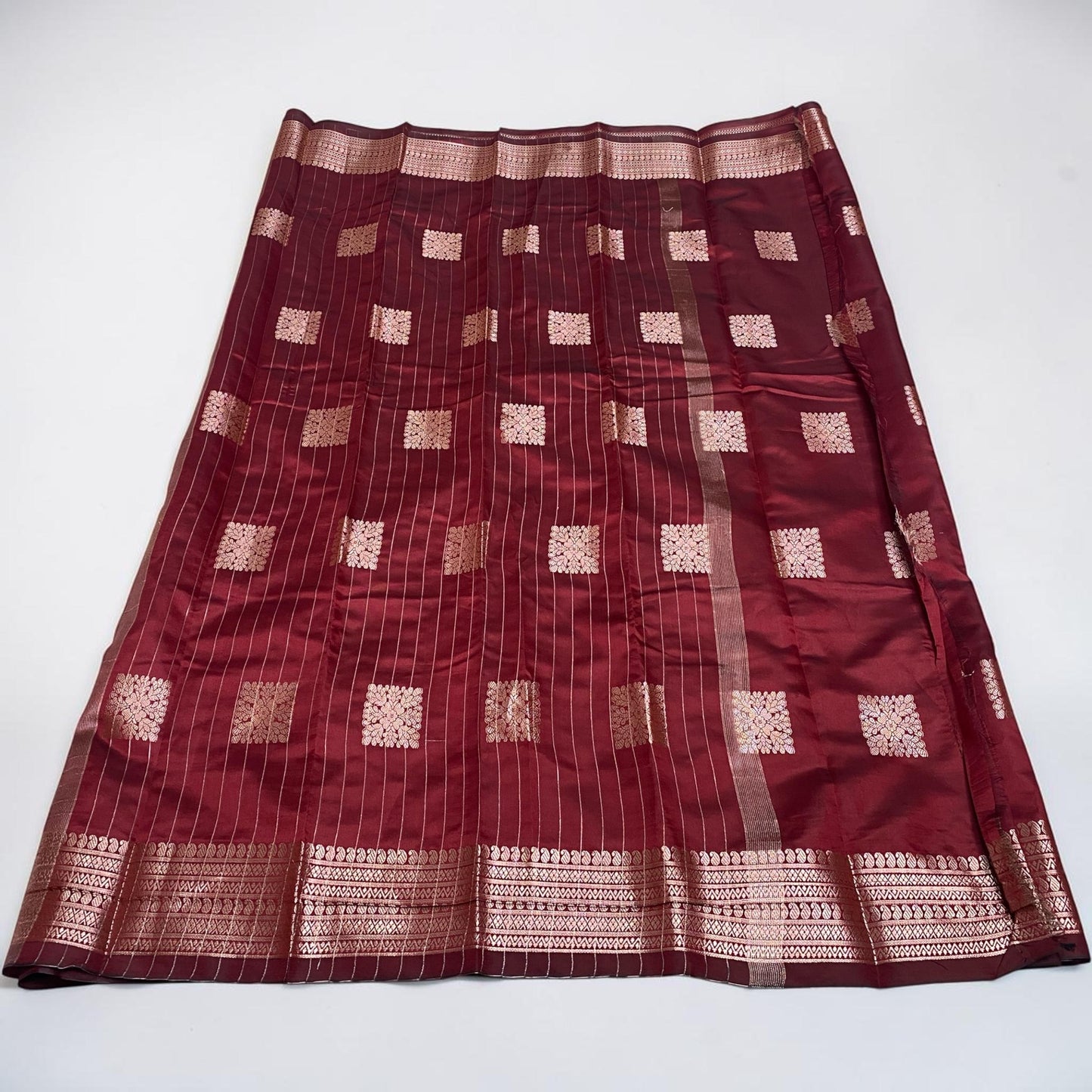 Seetha Soft Silk Sareewith Square Design Maroon