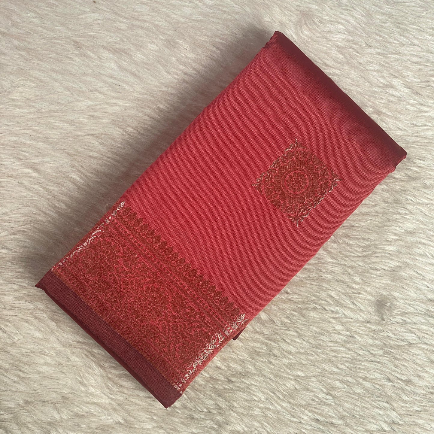 Seetha Soft Silk Sareewith Square Design Red