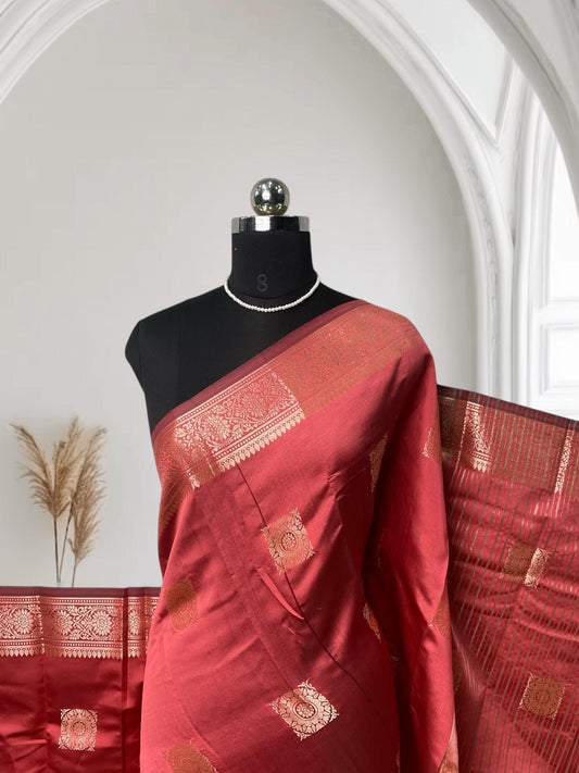 Seetha Soft Silk Sareewith Square Design Red