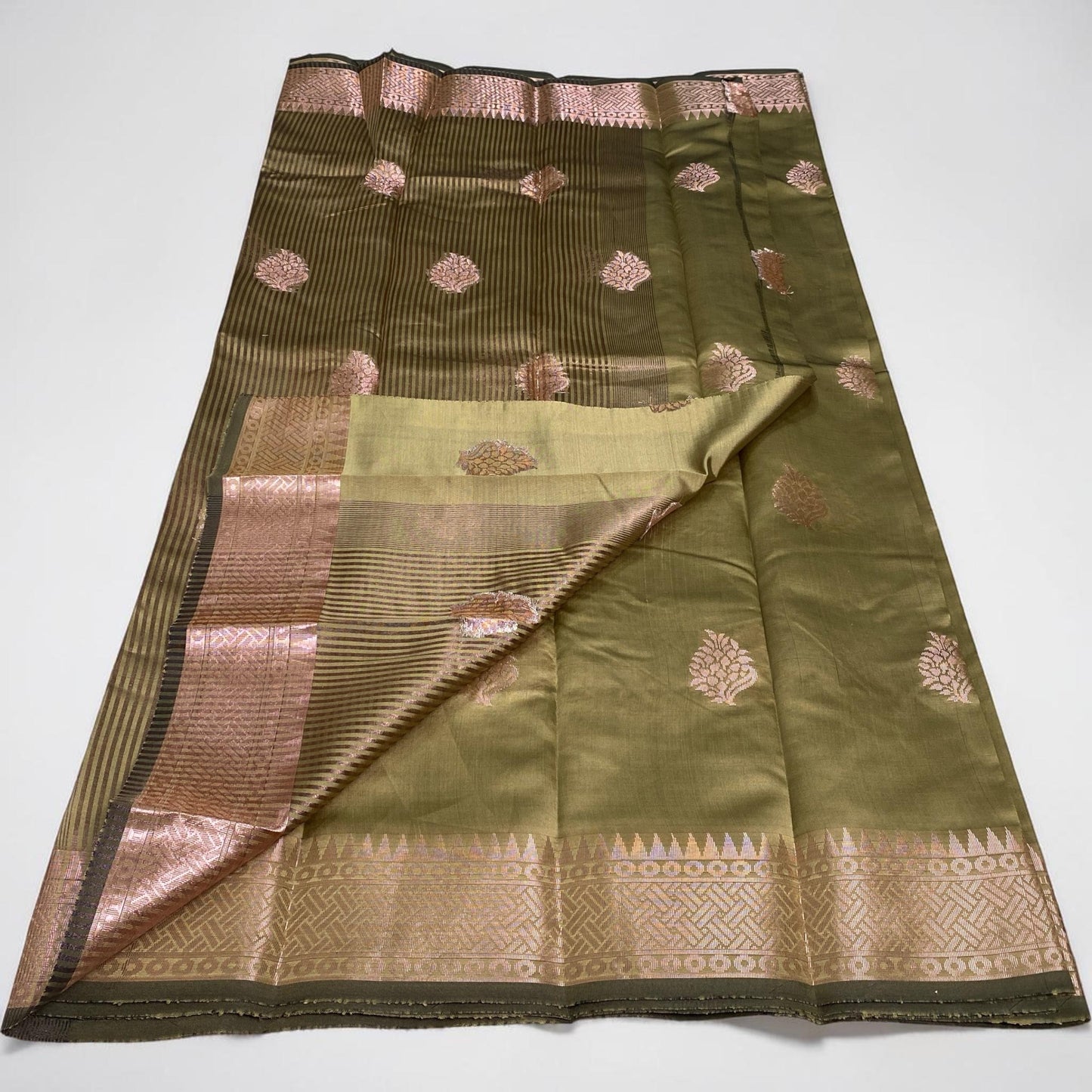 Soft Silk Saree with Floral Print Pastel Shade
