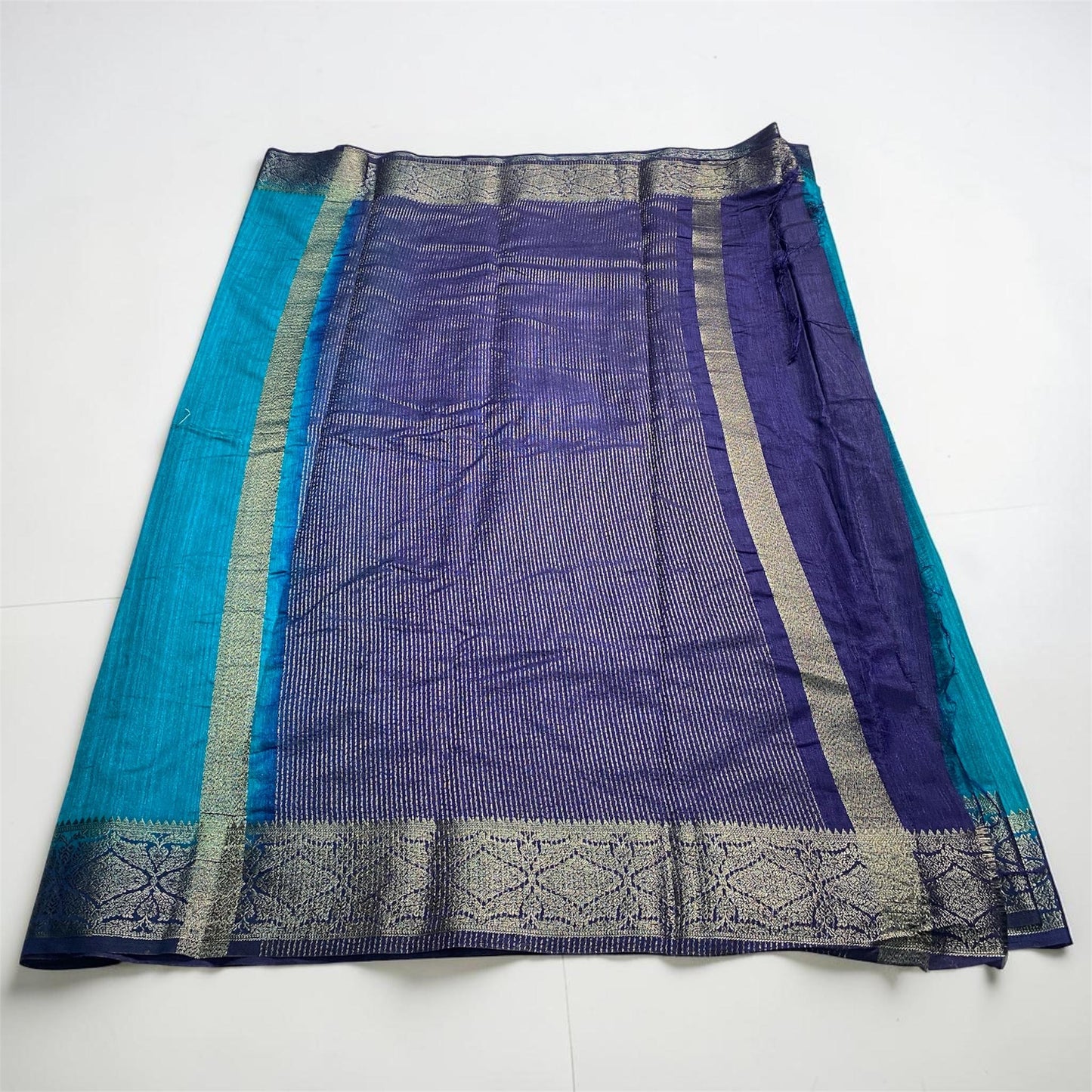 Mayoori Jute Saree in Blue Ocean Glow