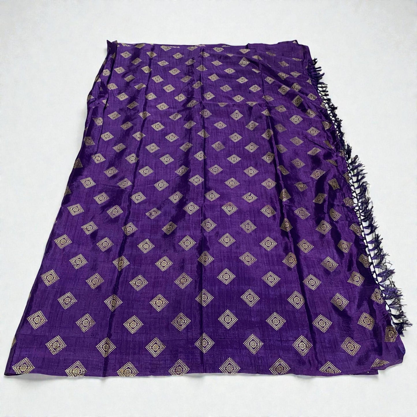 Sandhya Kashmiri Silk with Golden Square Butta