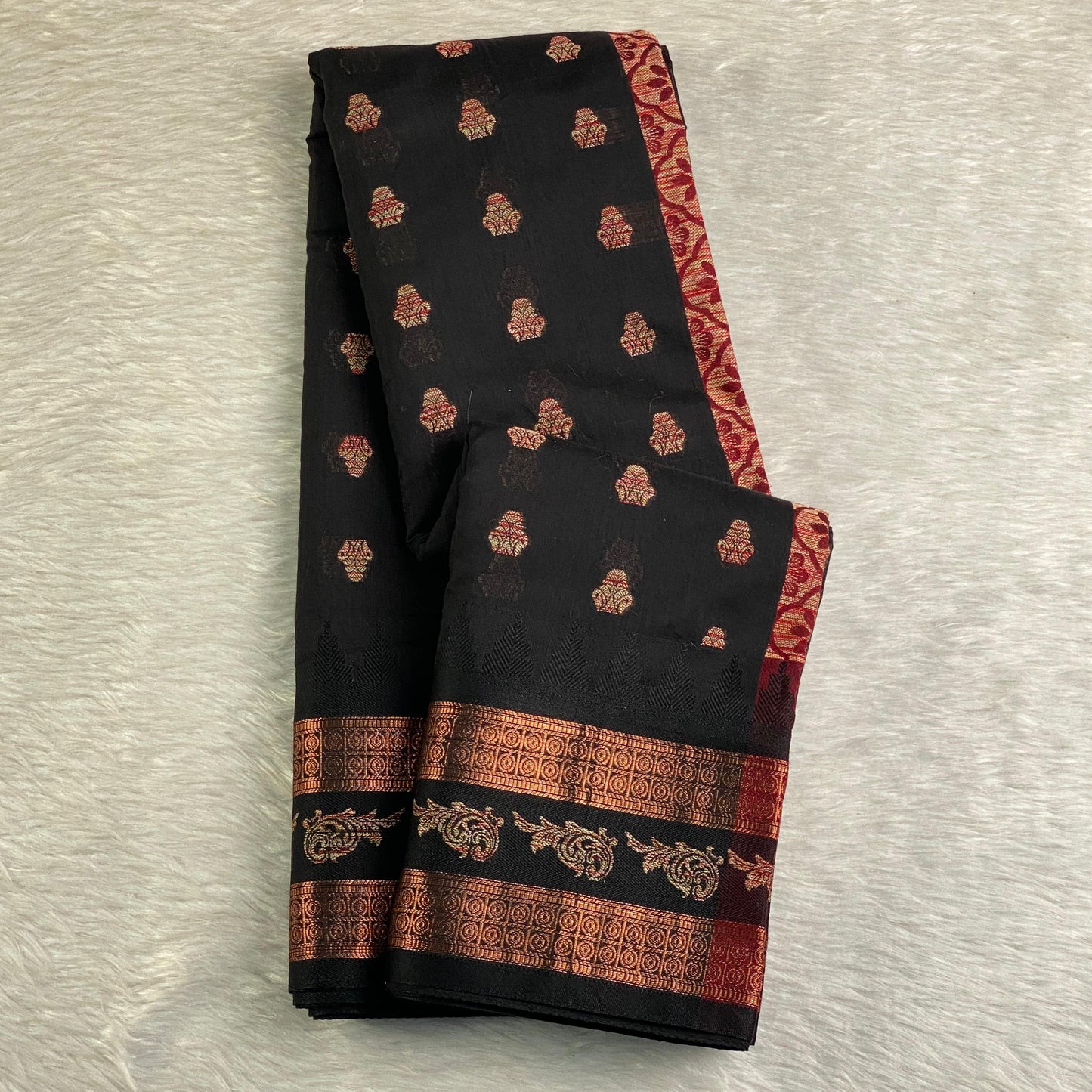 Rajani Floral Butta Cotton Saree Black  (Dress Code)
