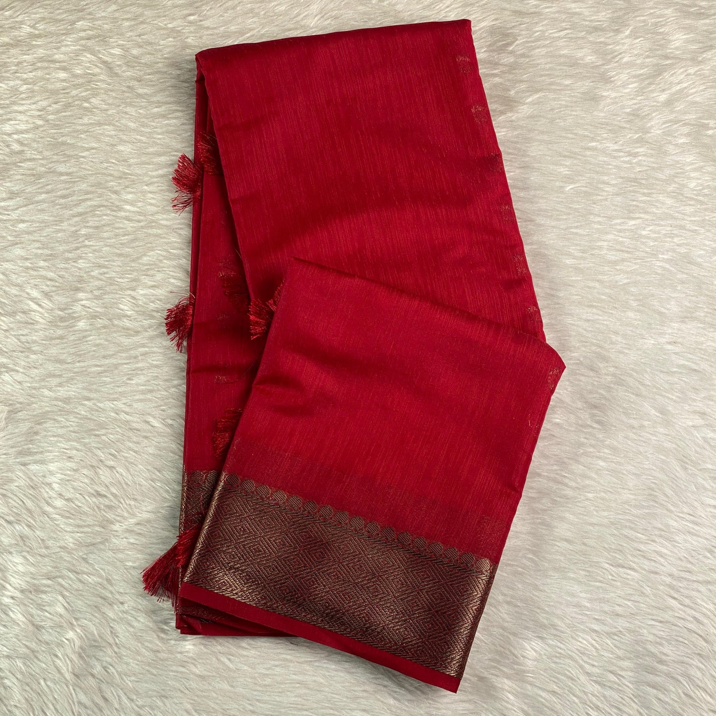 Kavitha Jute Saree Red
