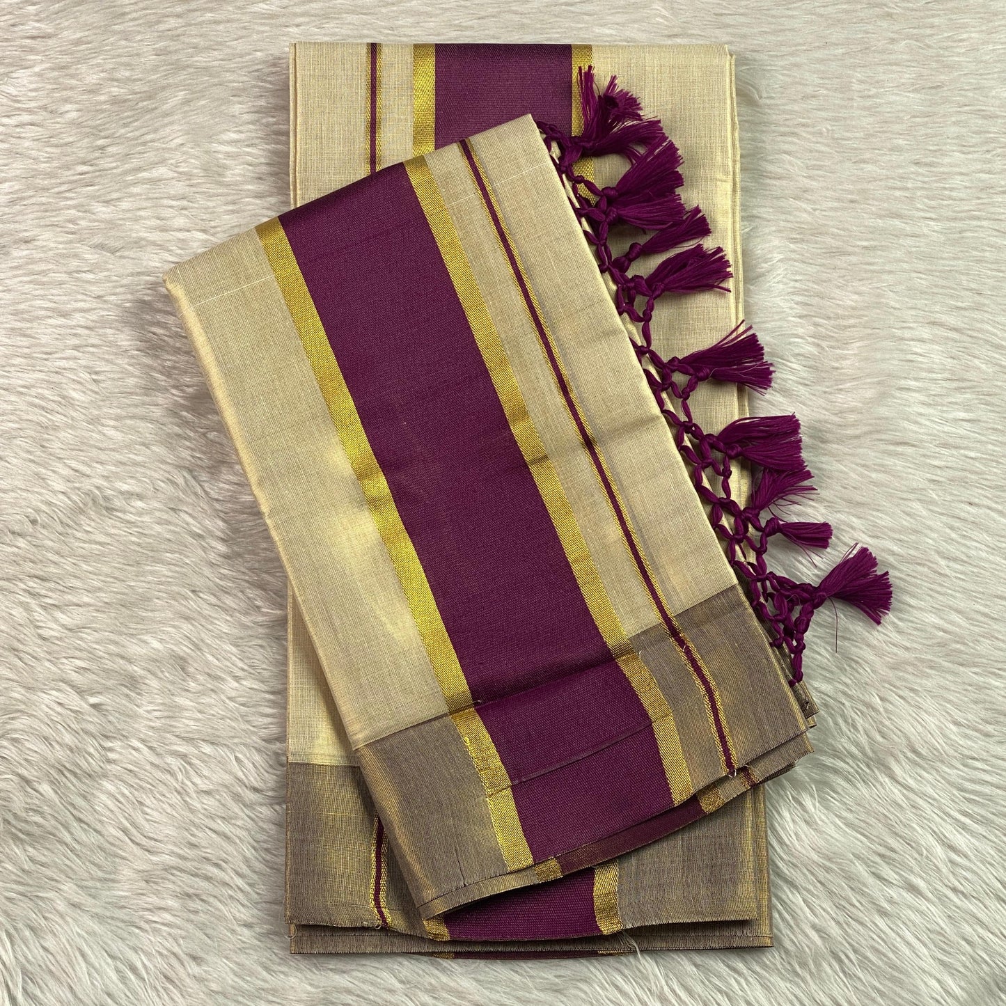 Chothi Set Mund with Purple Border