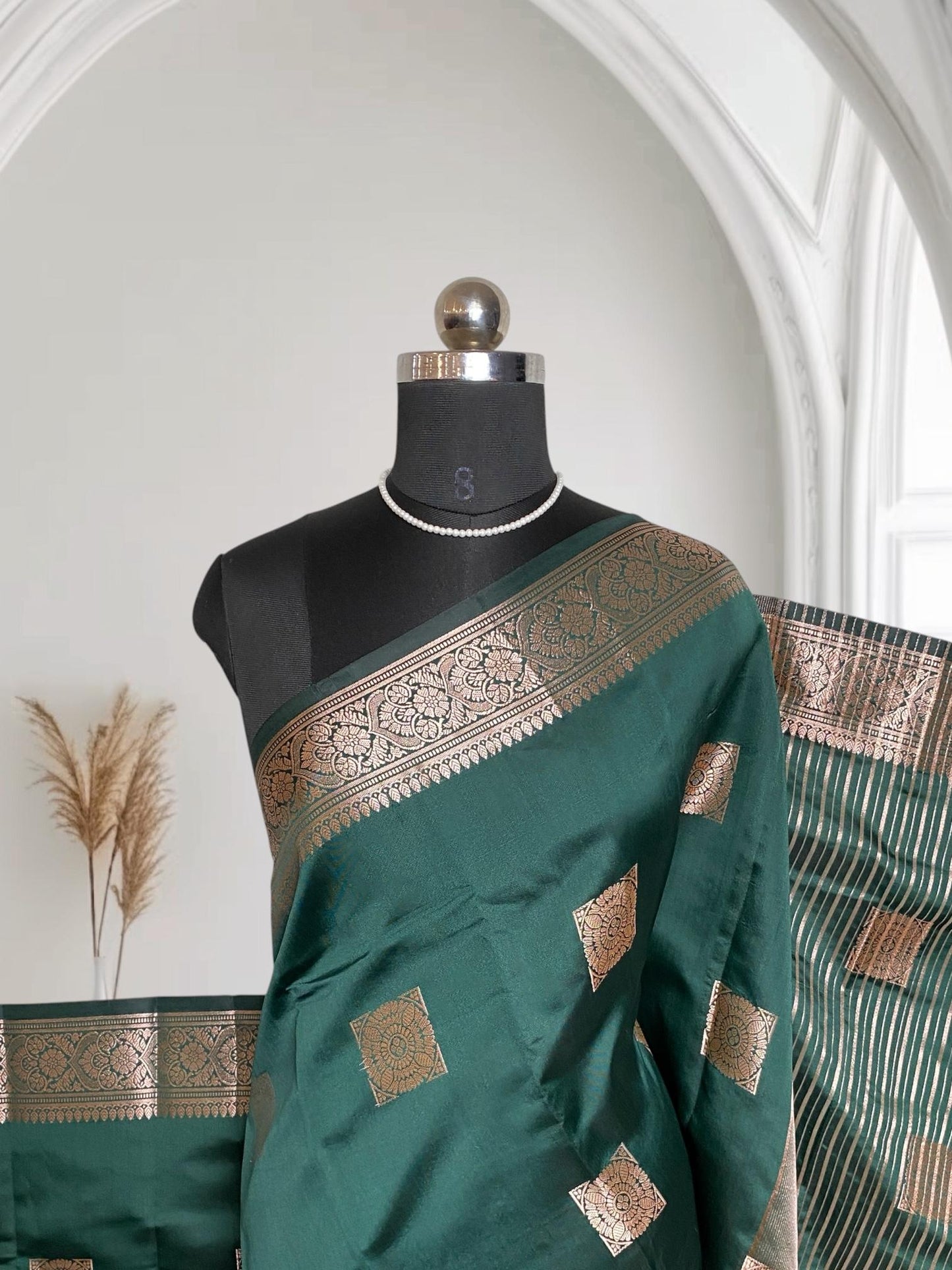 Seetha Soft Silk Sareewith Square Design Dark Green