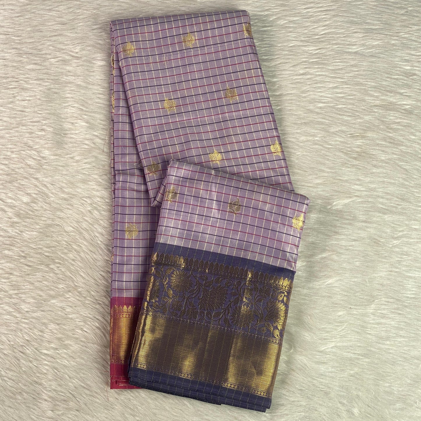 Yamuna Checks Saree with Tassels in Lavender Elegance