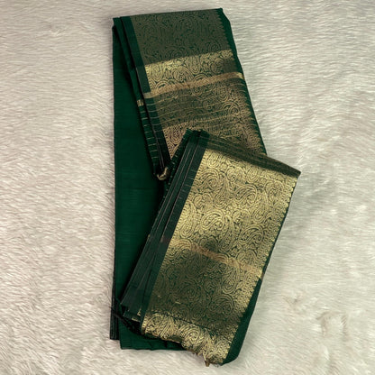 Jaani Semi Linen Saree with Golden Kasavu