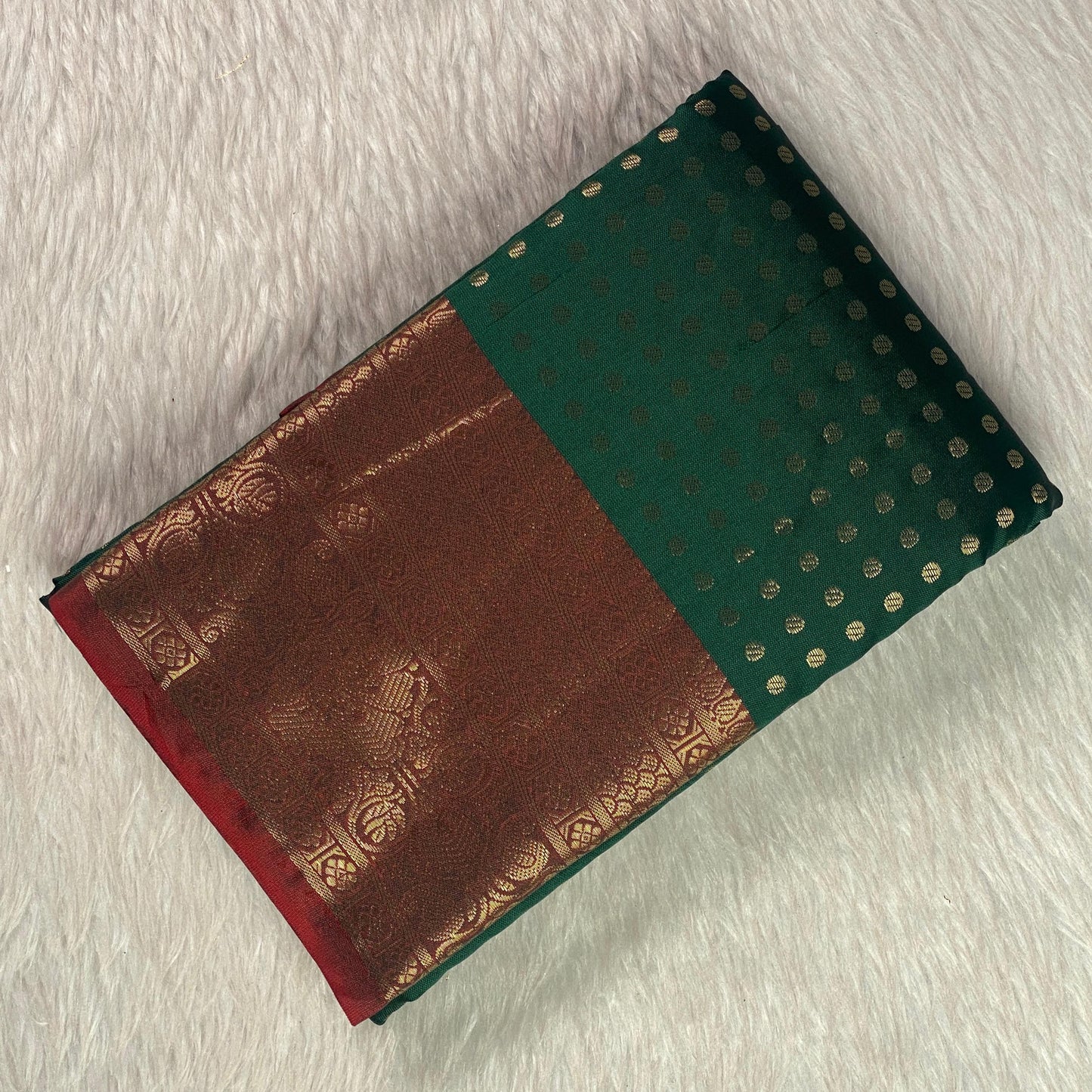 Priya Banarasi Butti Silk Saree Green