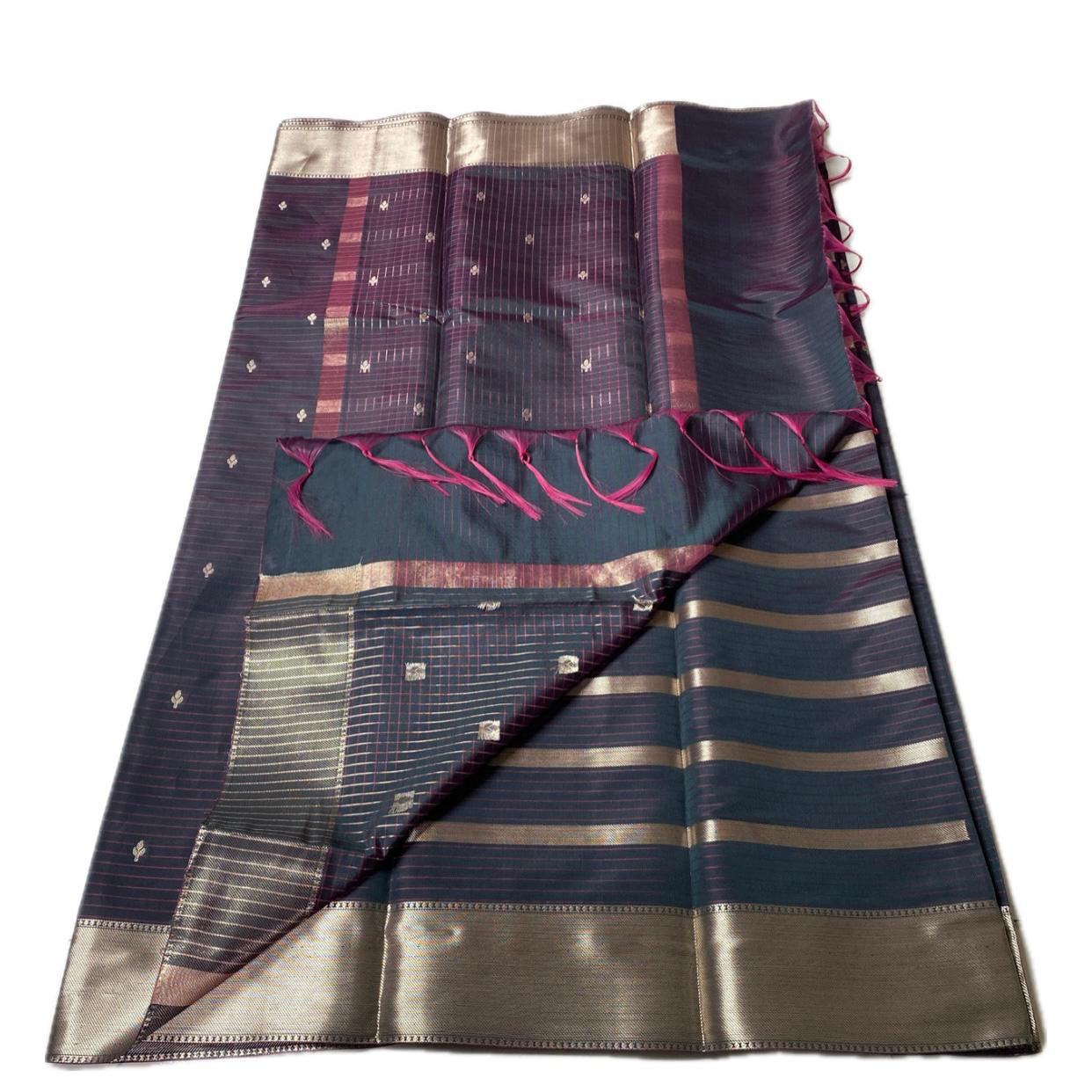 Rani Traditional Saree with Flower Zari Butta work Black