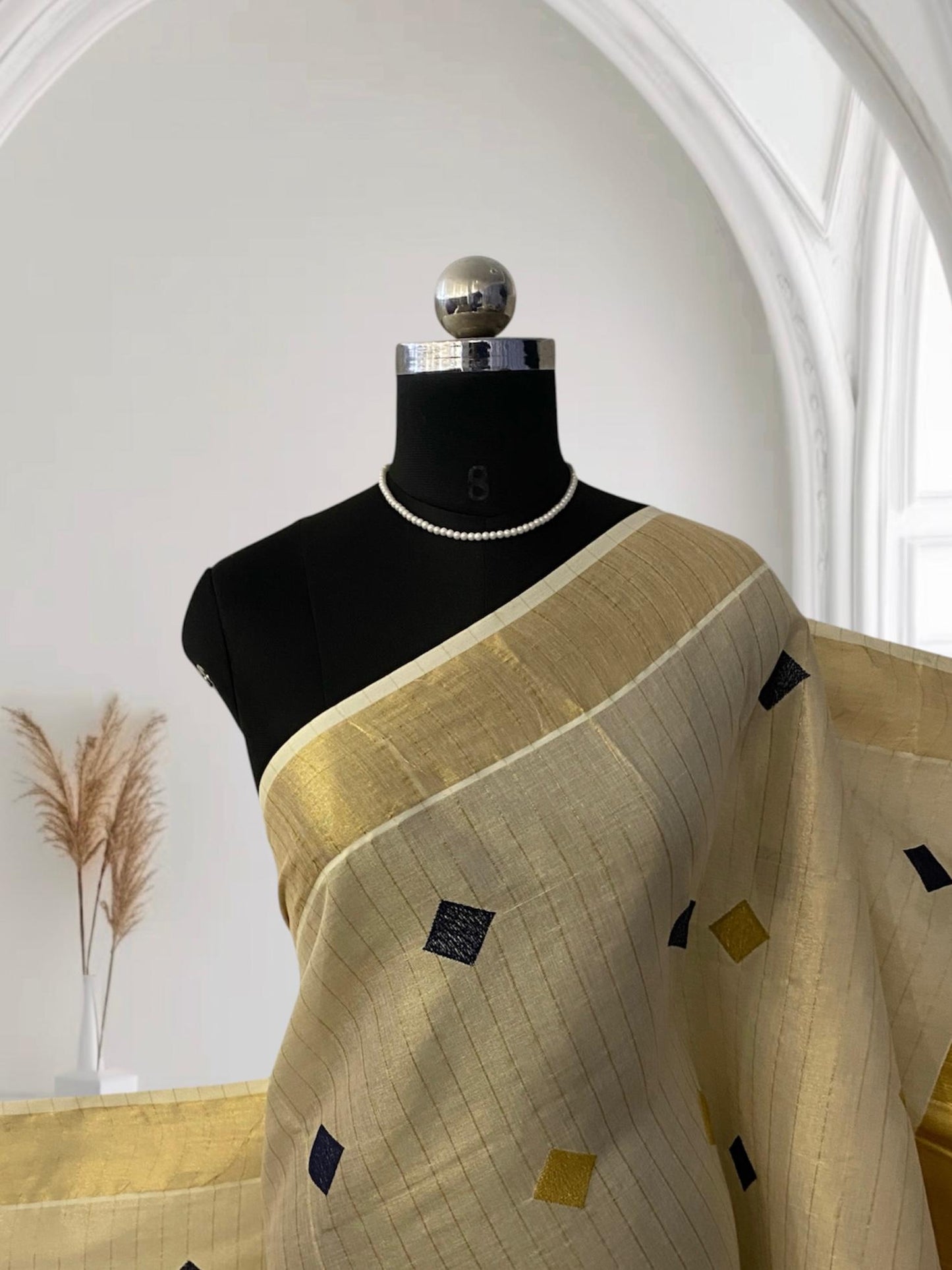 Uthram Kerala Kasavu Saree with Diamond Motifs Blue
