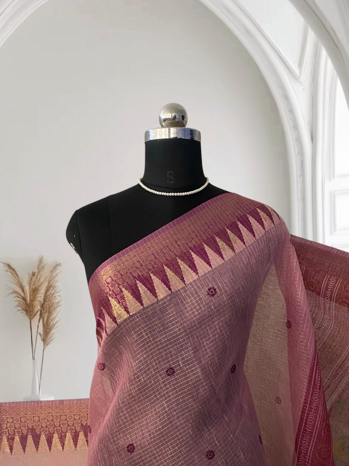 Kavya Checks Saree Pink with Maroon Border
