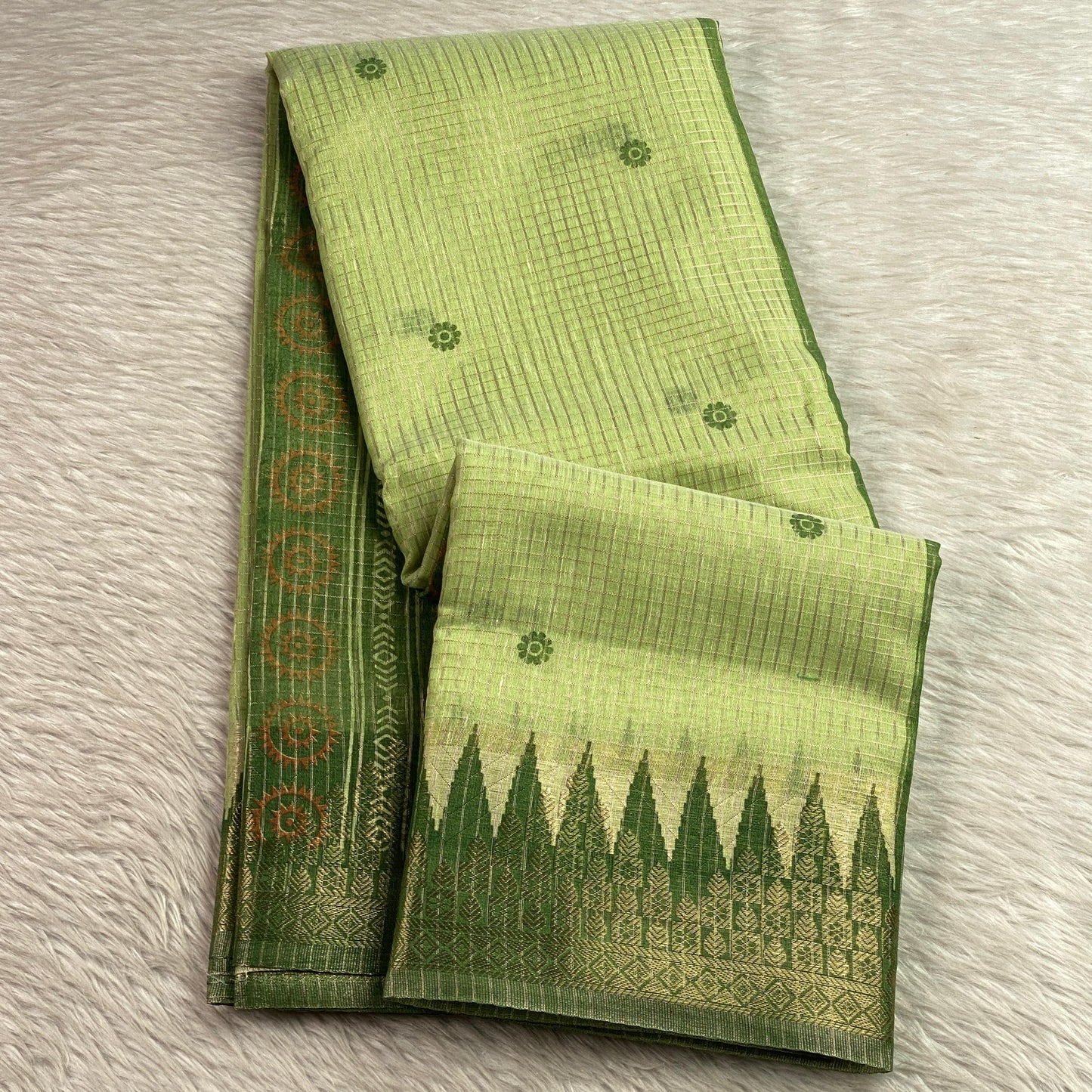 Kavya Checks Saree in Green with Dark Dreen Border