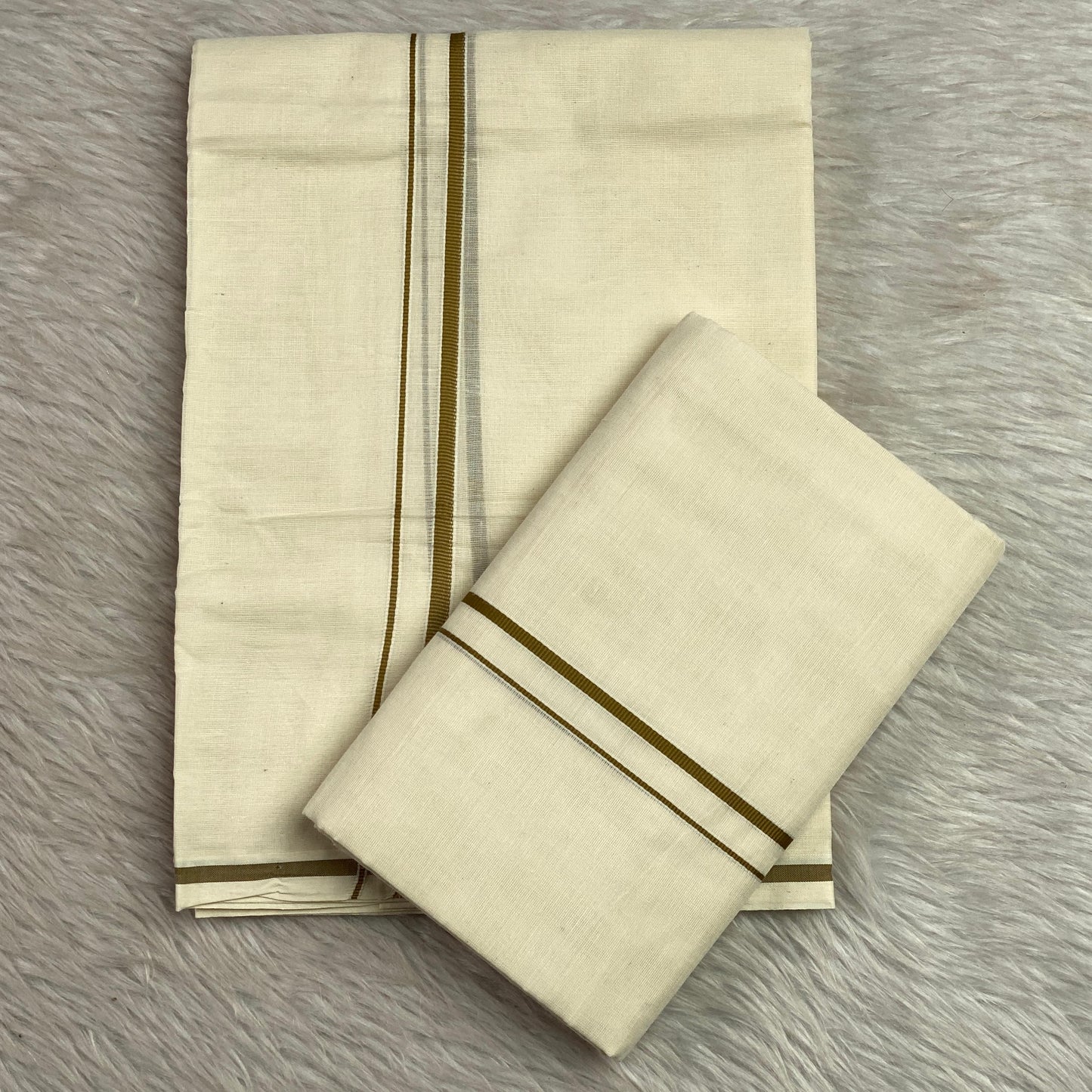 Puliyilakkara Set Mund Olive Green Kara
