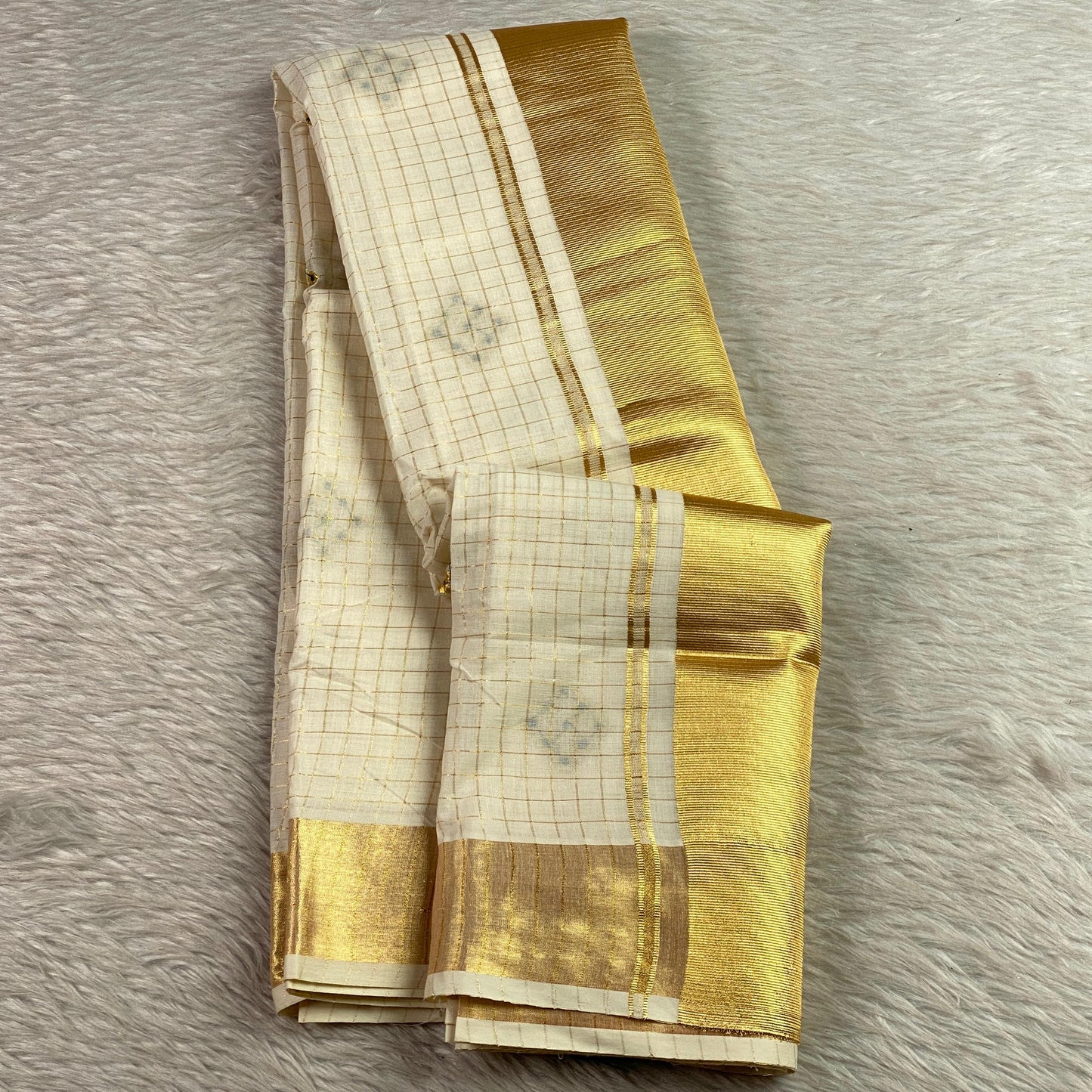 Meenam Green Kasavu Saree with Golden Checks Zari