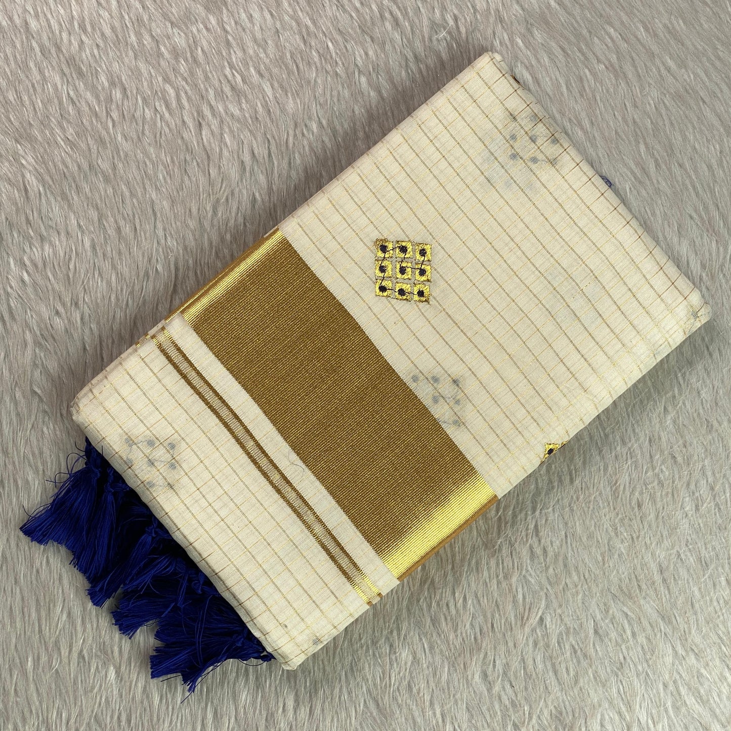 Meenam Royal Blue Kasavu Saree with Chekcks Golden Zari