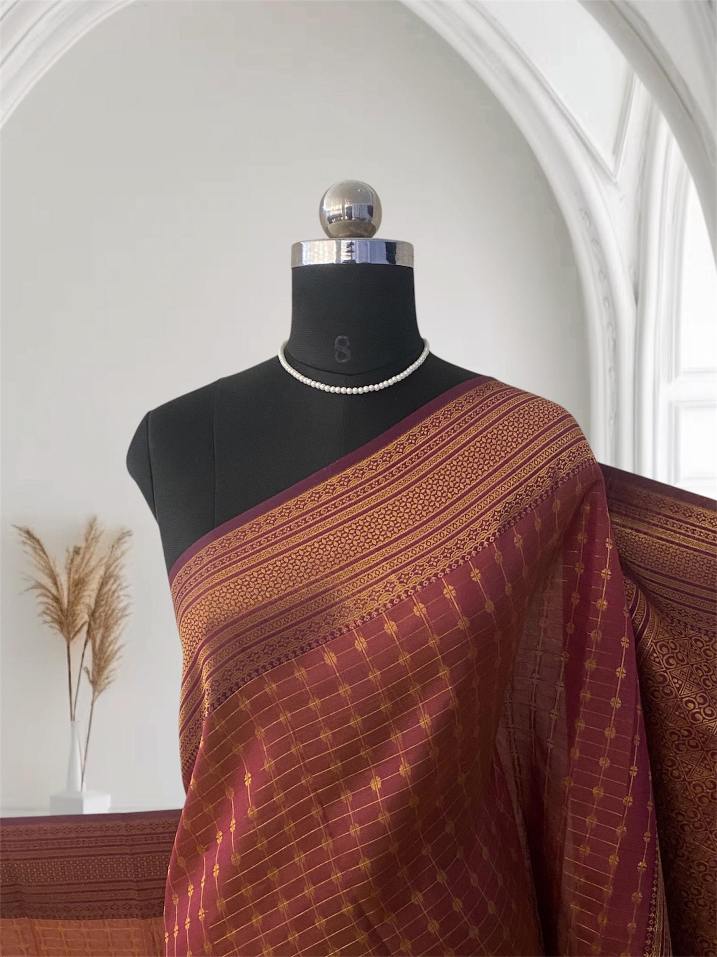 Zayna Brown with  Golden Floral Kasavu