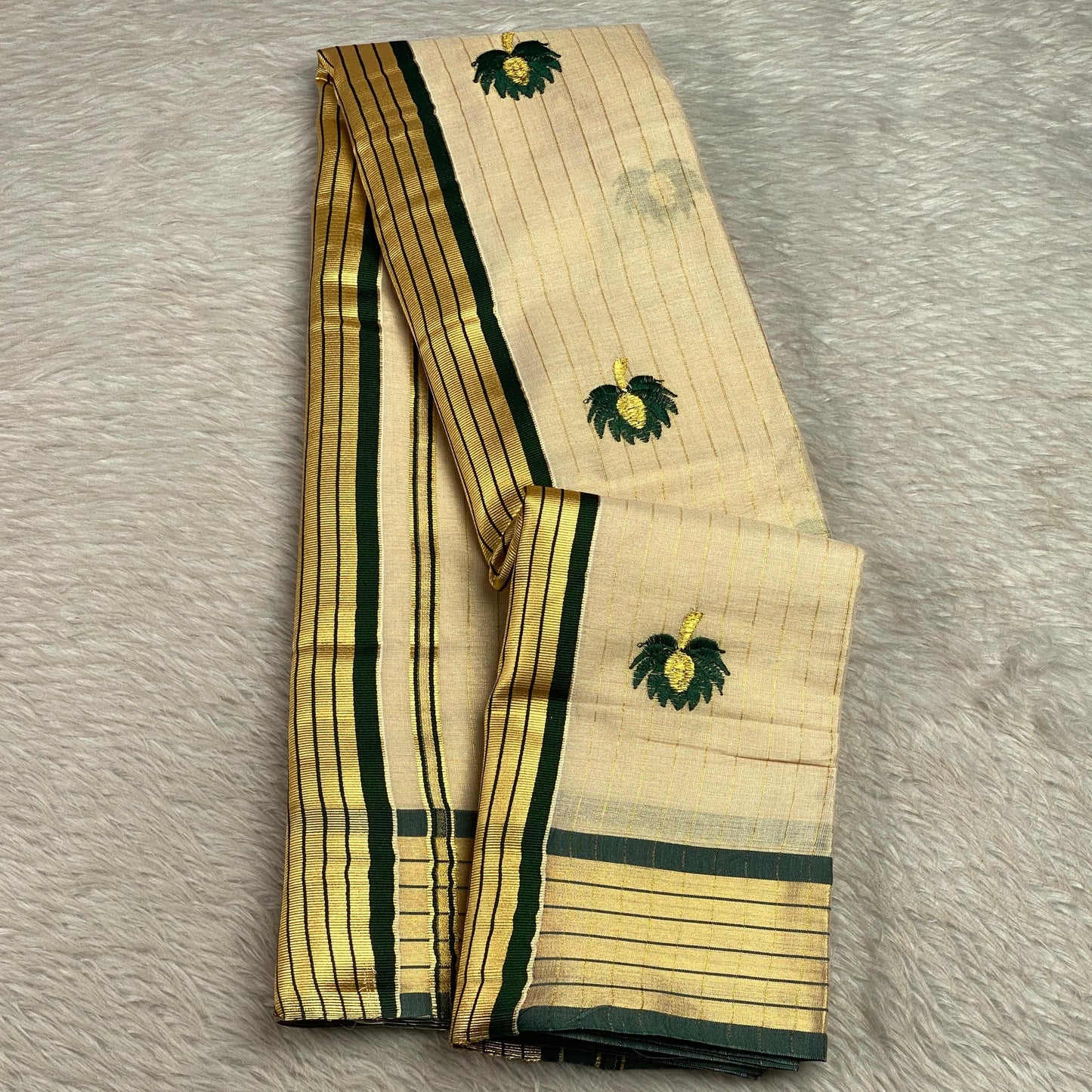Medam Dark Green  Floral Kasavu Tissue Saree