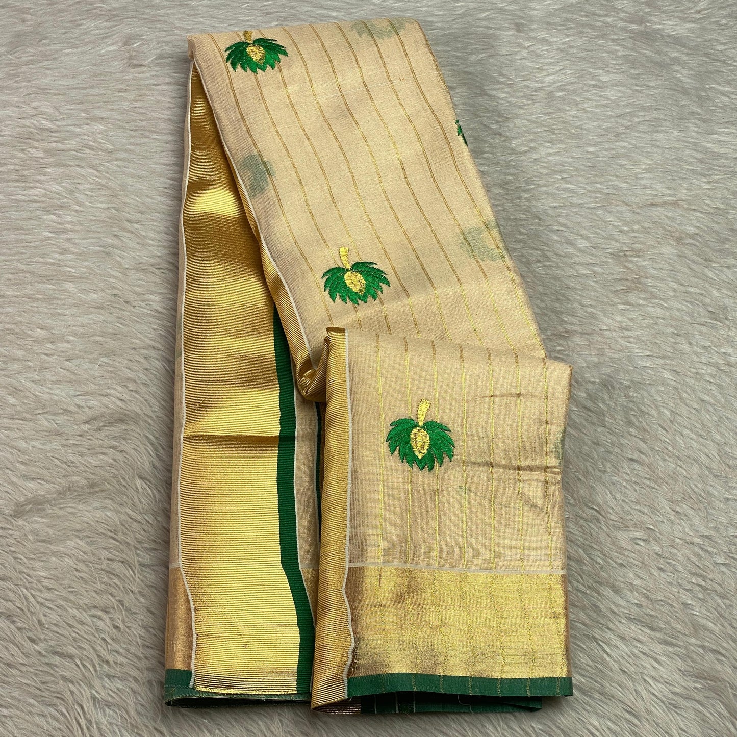 Medam Green  Floral Kasavu Tissue Saree