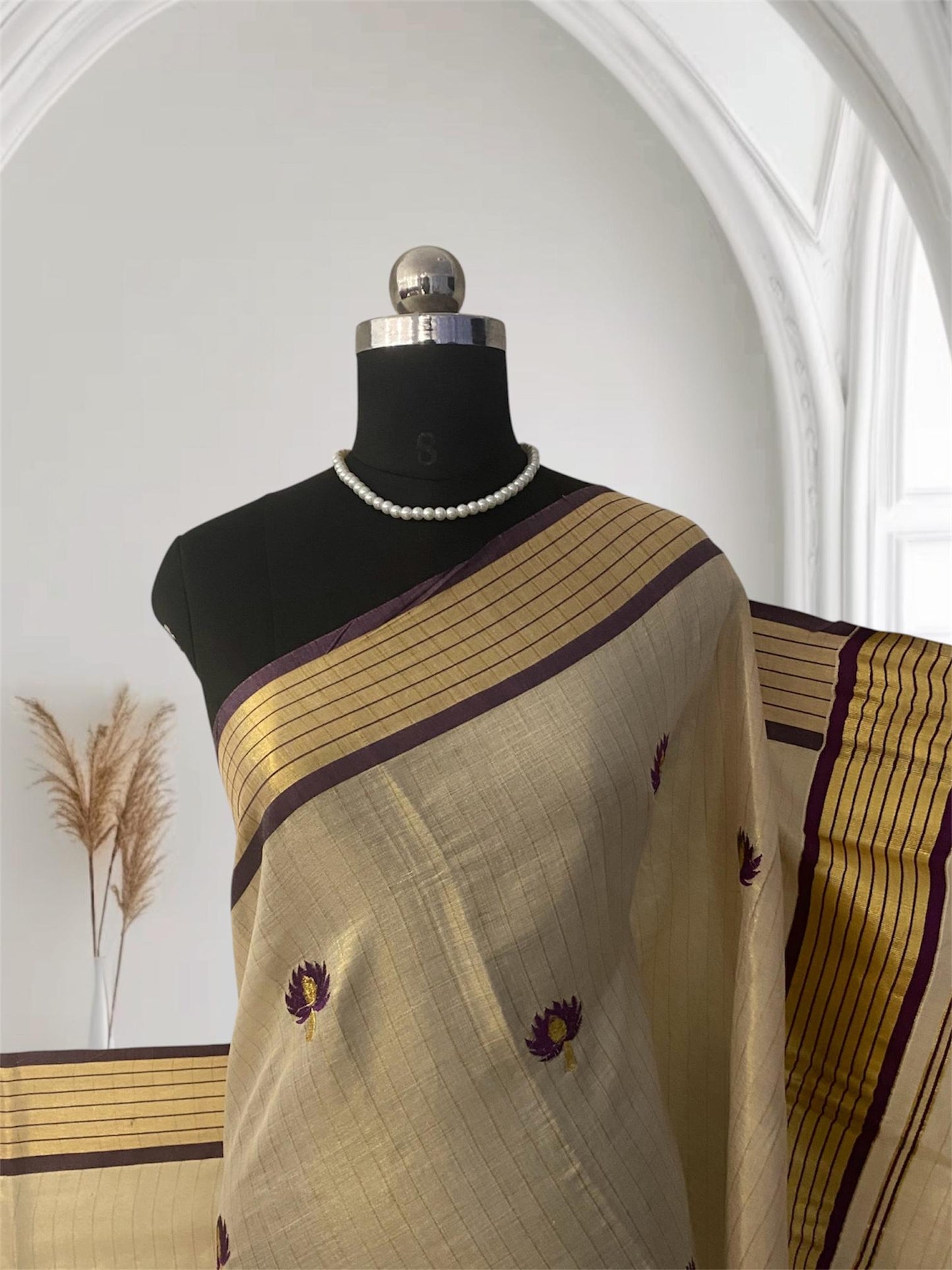 Medam Purple  Floral Kasavu Tissue Saree