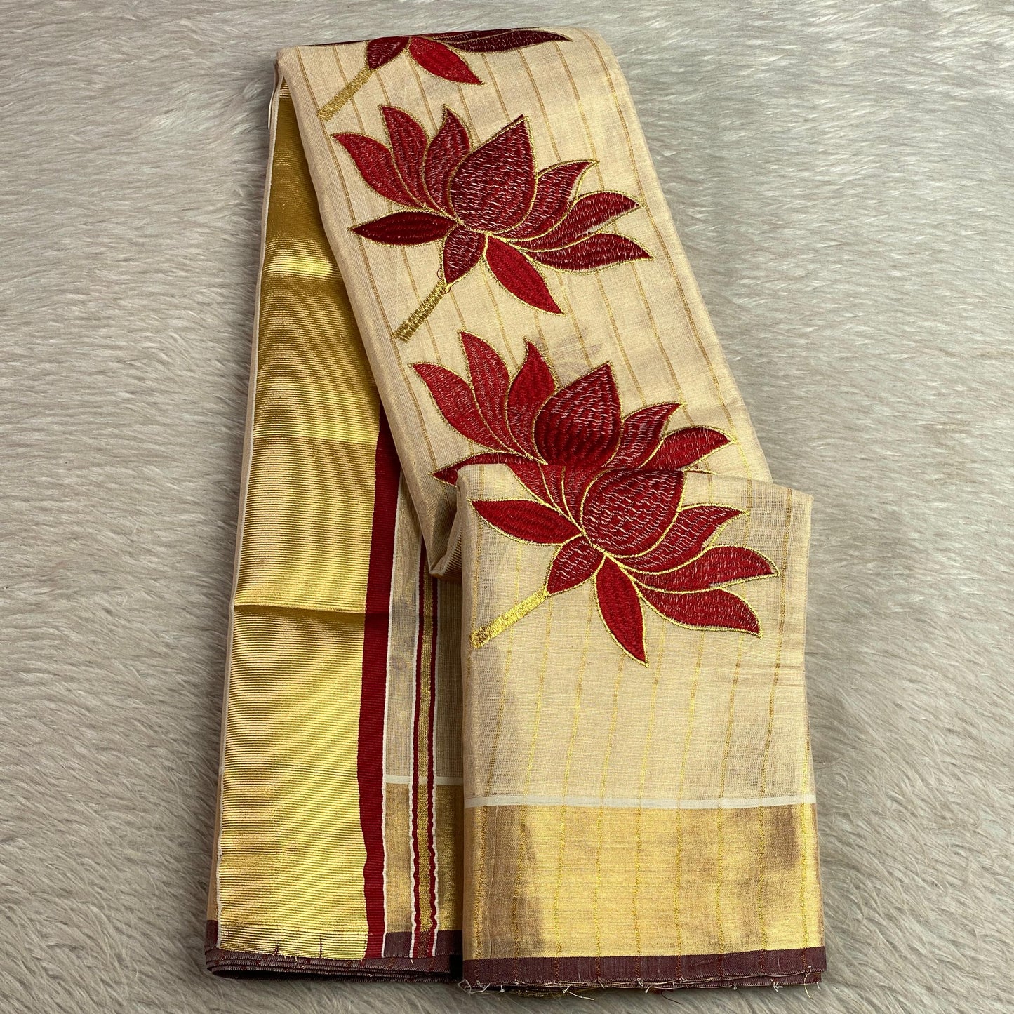 Padmapriya Lotus Kerala Tissue Saree Maroon