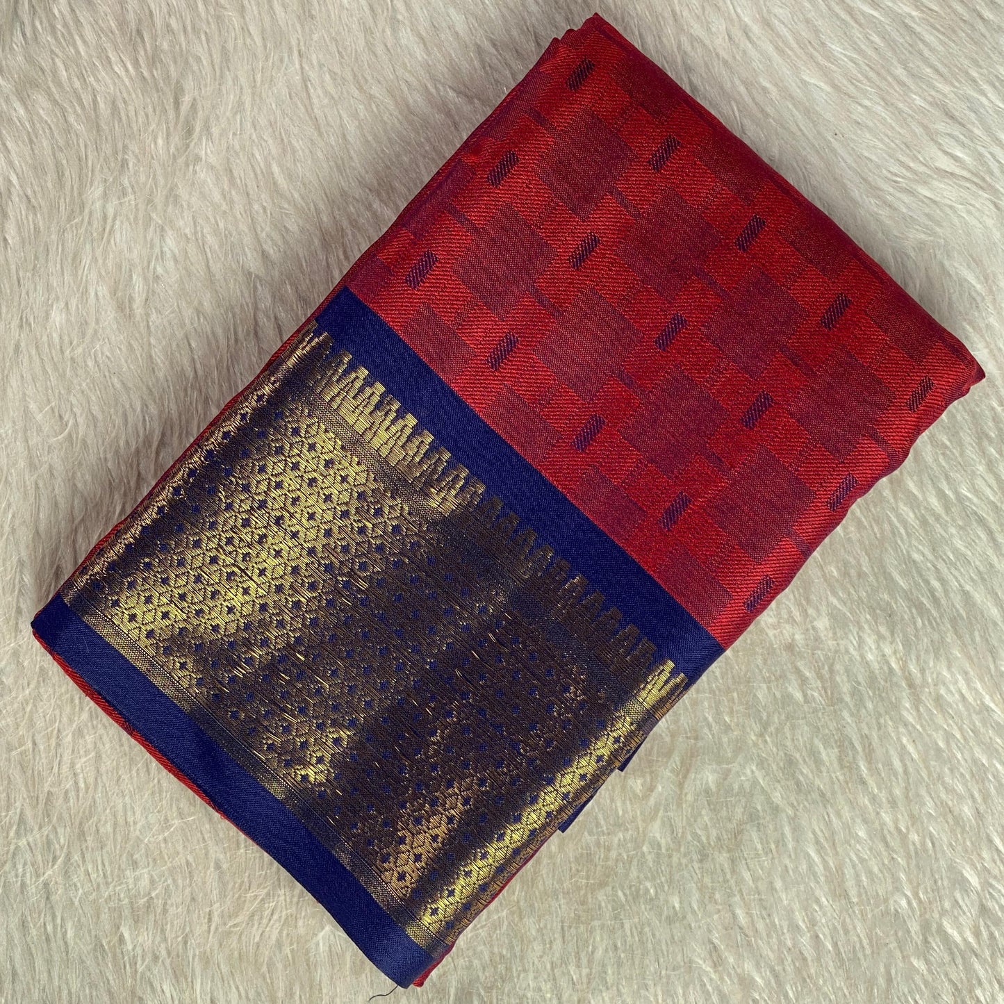 Veena Red Cotton Saree
