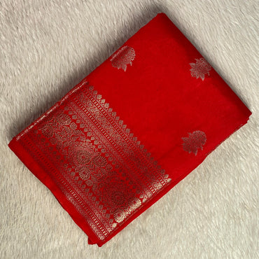 Arathi Golden Floral Banarasi Silk Saree Red