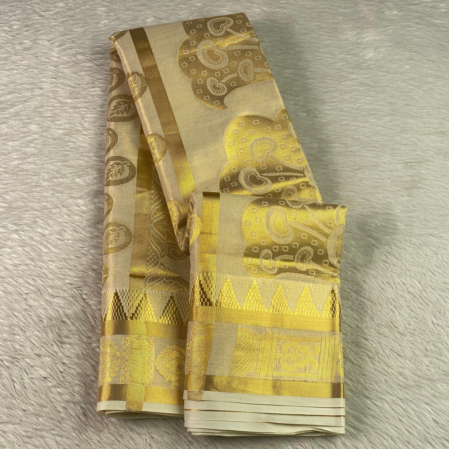 Golden Peacock Design Swarna Kasavu Set Saree