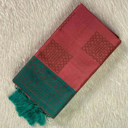 Theertha Soft Silk Saree Peach with Green Border(Dress Code)