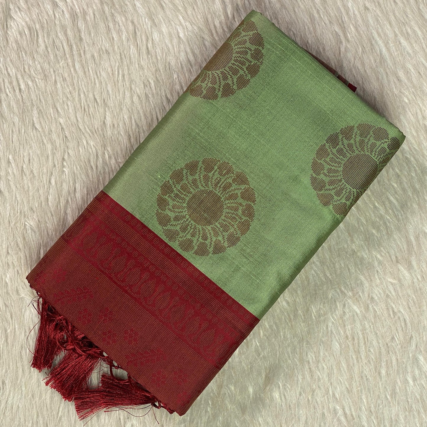 Theertha Soft Silk Saree in Green (Dress Code)