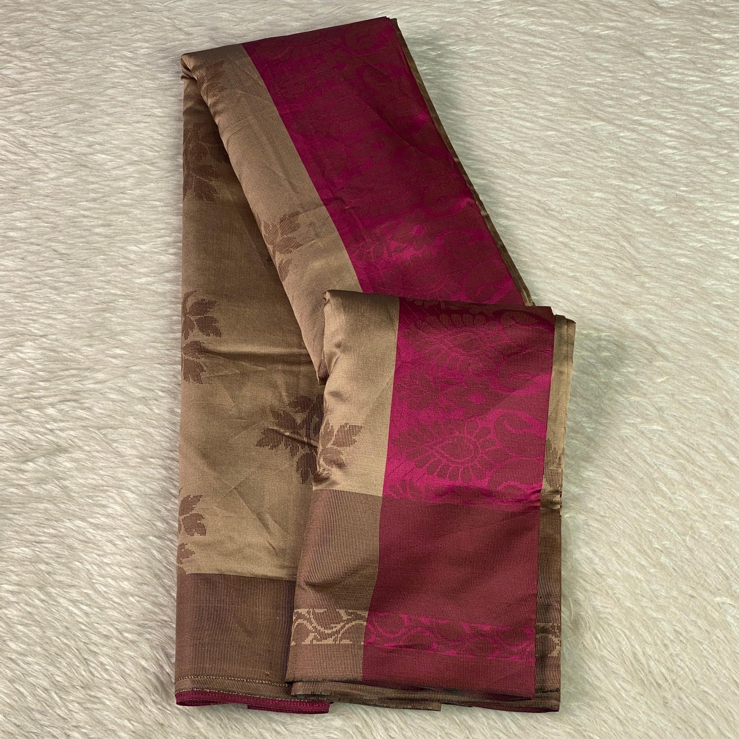 Theertha Soft Silk Saree in Chikku with Pink Border (Dress Code)