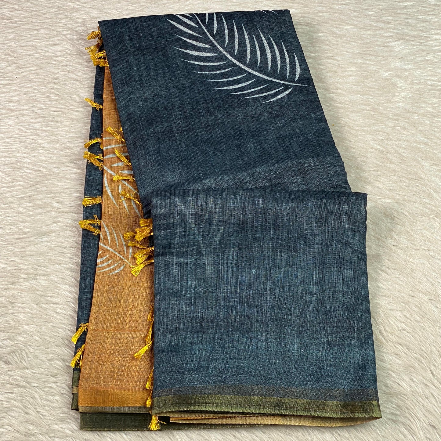 Black Berry Leaf Design Semi Linen Saree