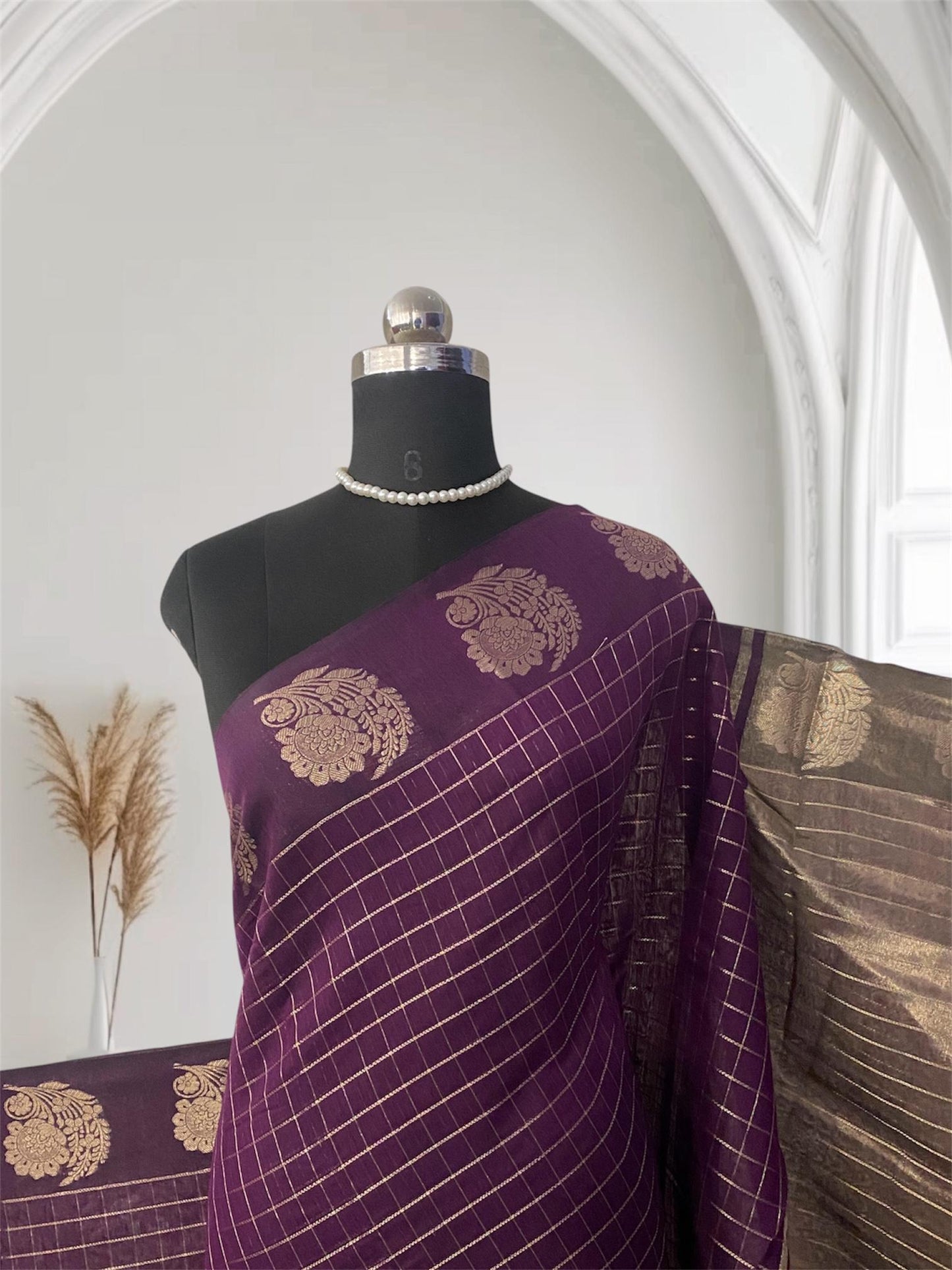 Vrinda Checks Silk Saree Purple (Dress Code)