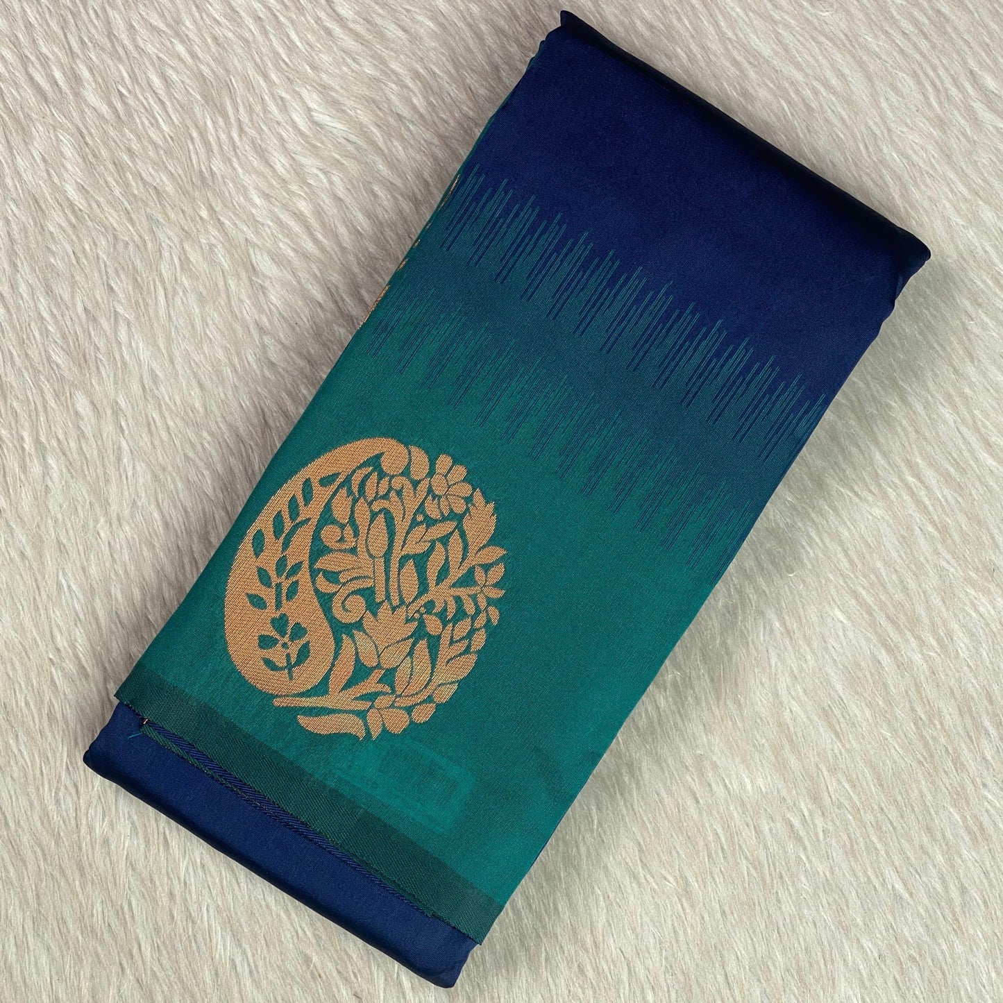 Kaveri Traditional Dual-Shade Silk Saree with Zari Border Blue