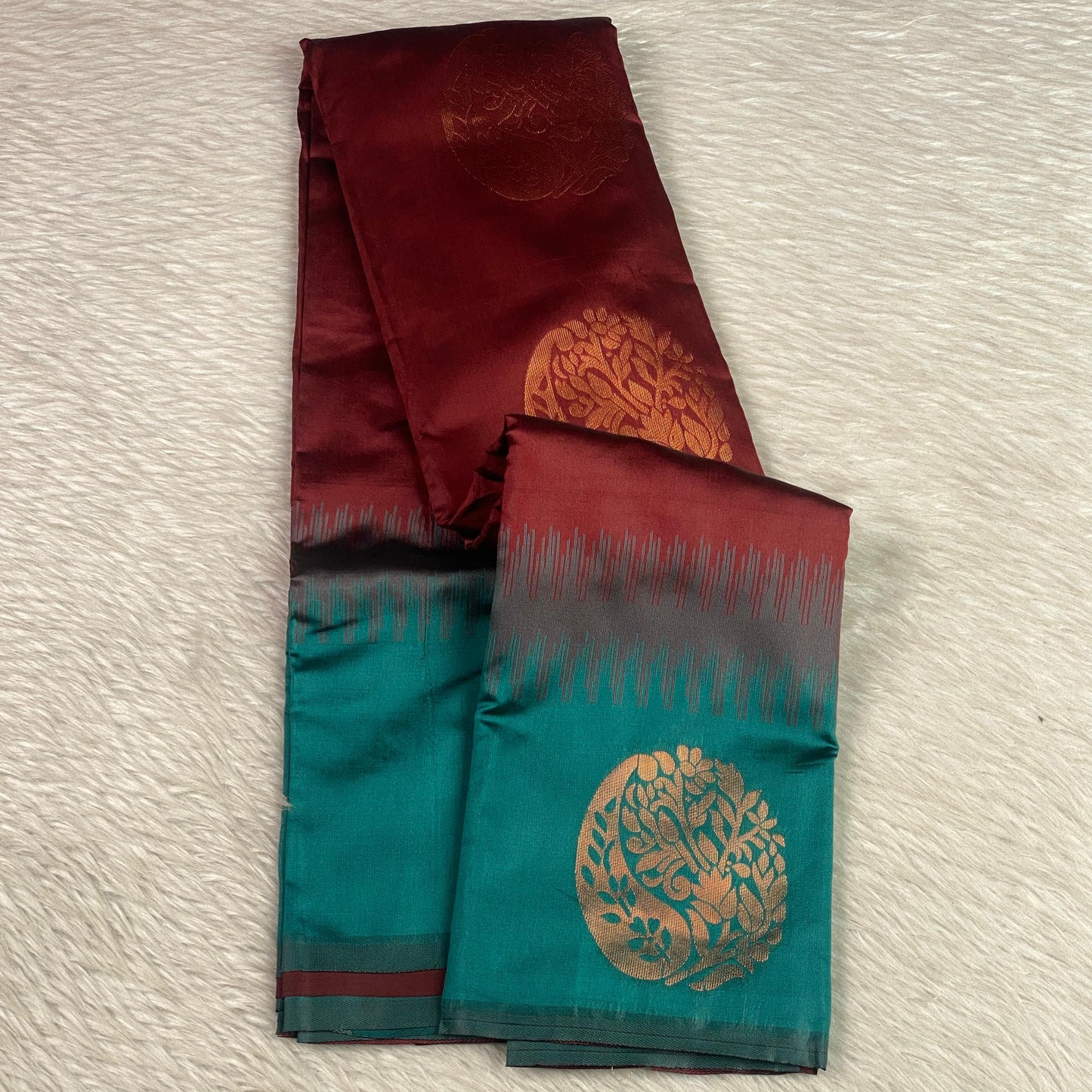 Kaveri Traditional Dual-Shade Silk Saree with Zari Border Maroon