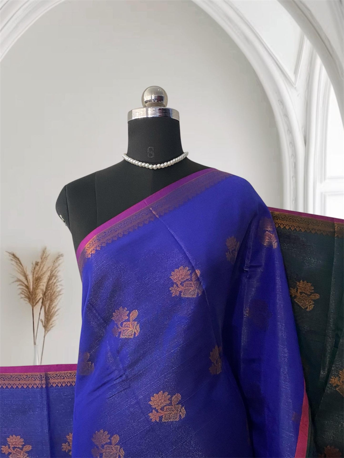 Kanjivaram Style Blue Silk Saree with Pink Contrast Zari Border