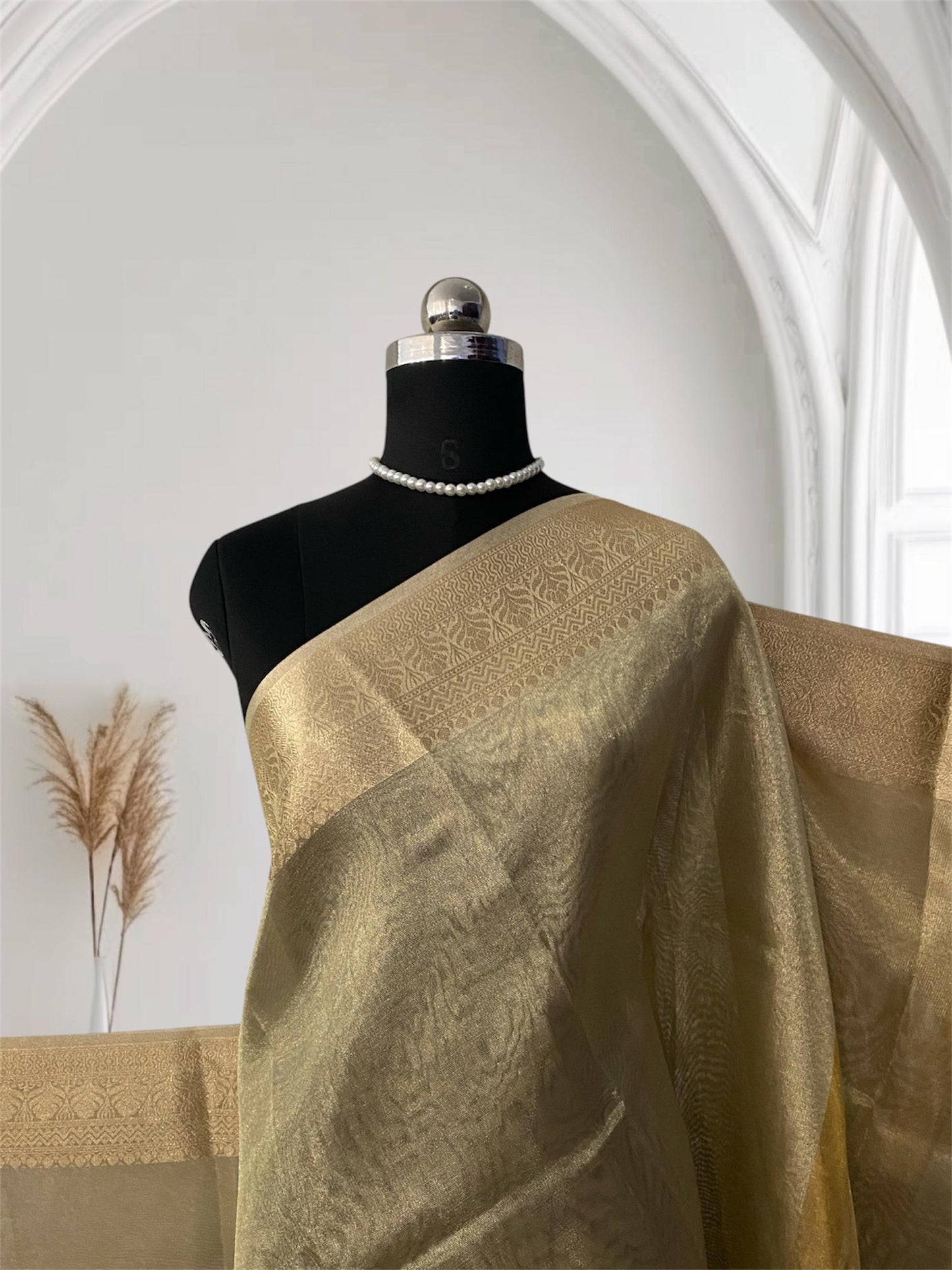 Premium  Golden / Silver  Blend Tissue Saree
