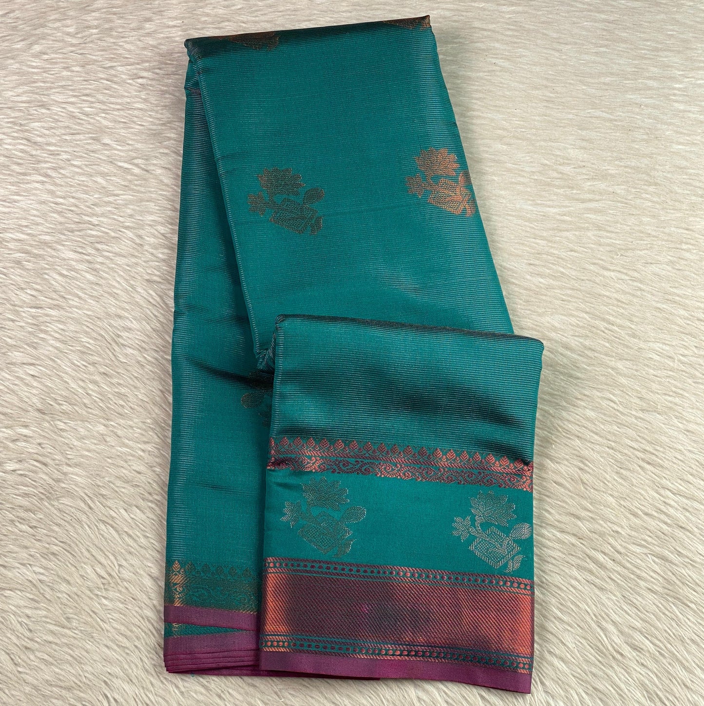 Swetha  Kanjivaram Style Blue Silk Saree with Metallic Contrast Pallu