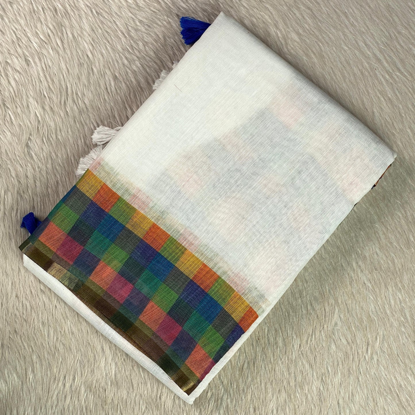 Madras Check Semi Linen Saree ✨
