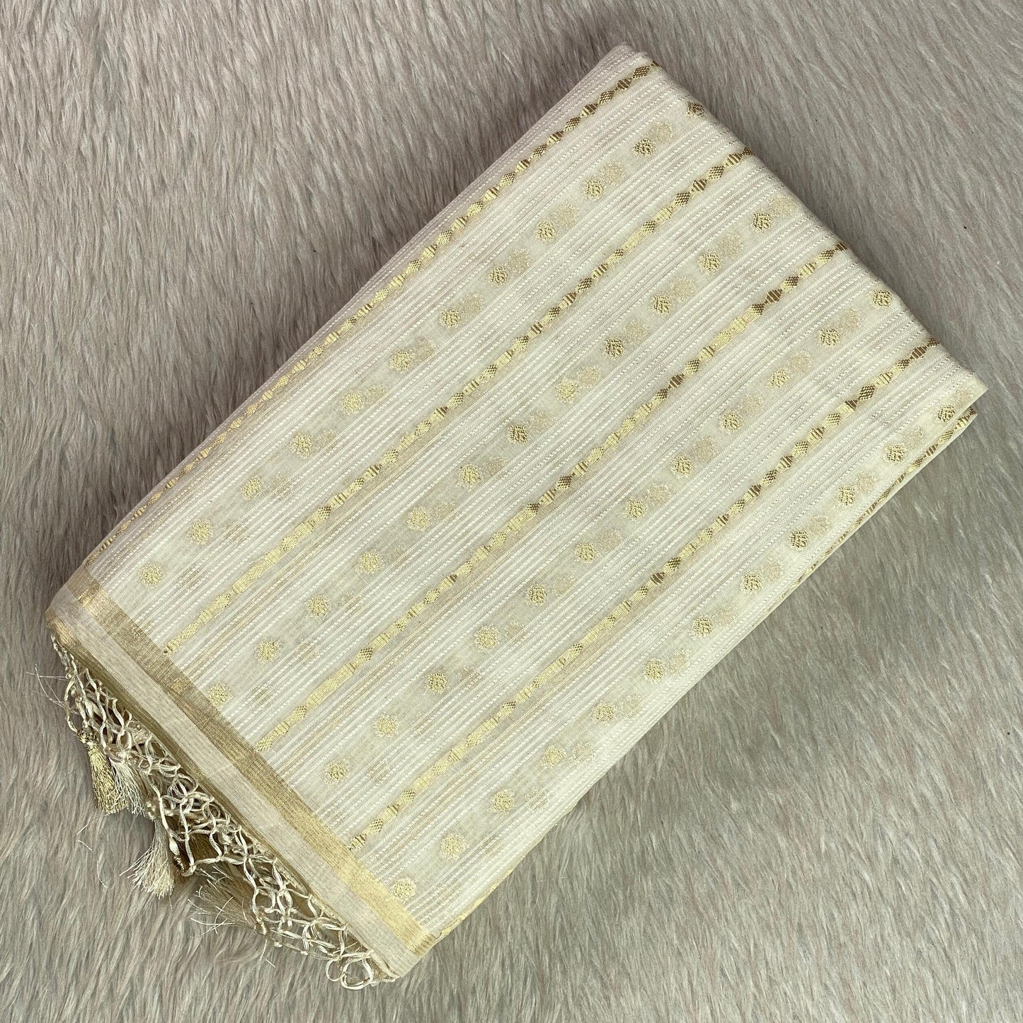 ✨Banarasi Silk Golden Butti Saree✨